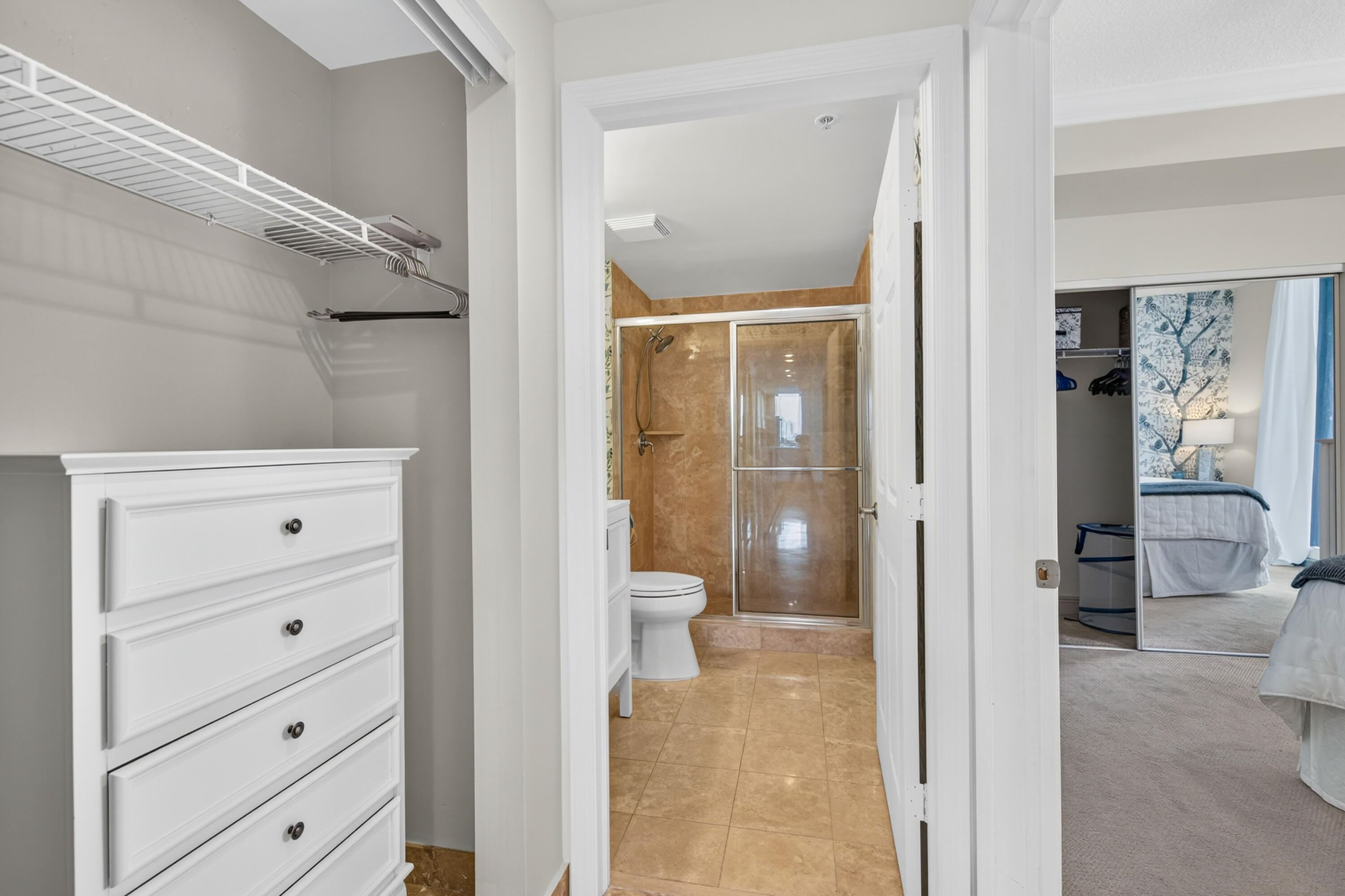 100 S Birch Road 701b Property Photo 9