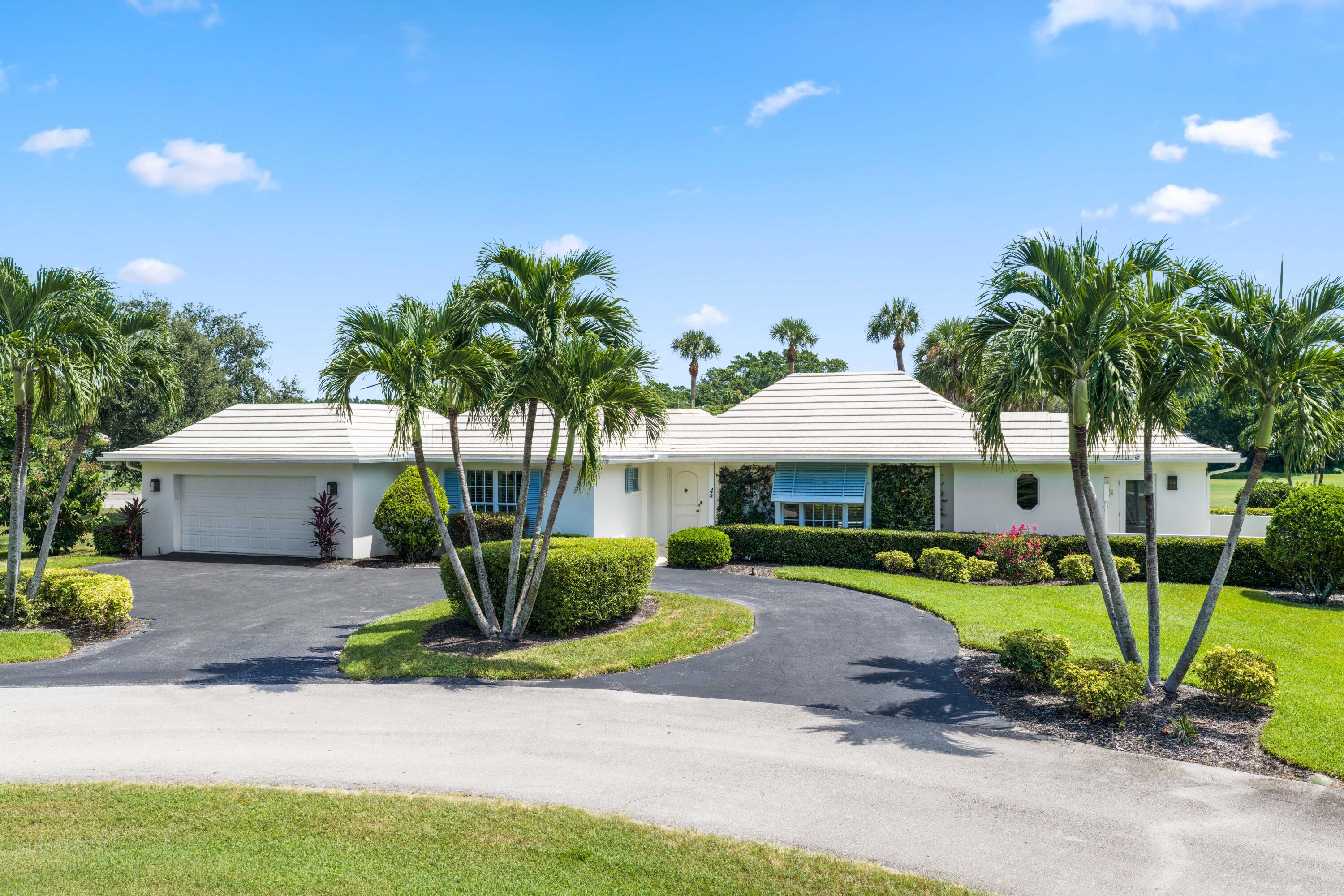 4 COUNTRY CLUB Circle