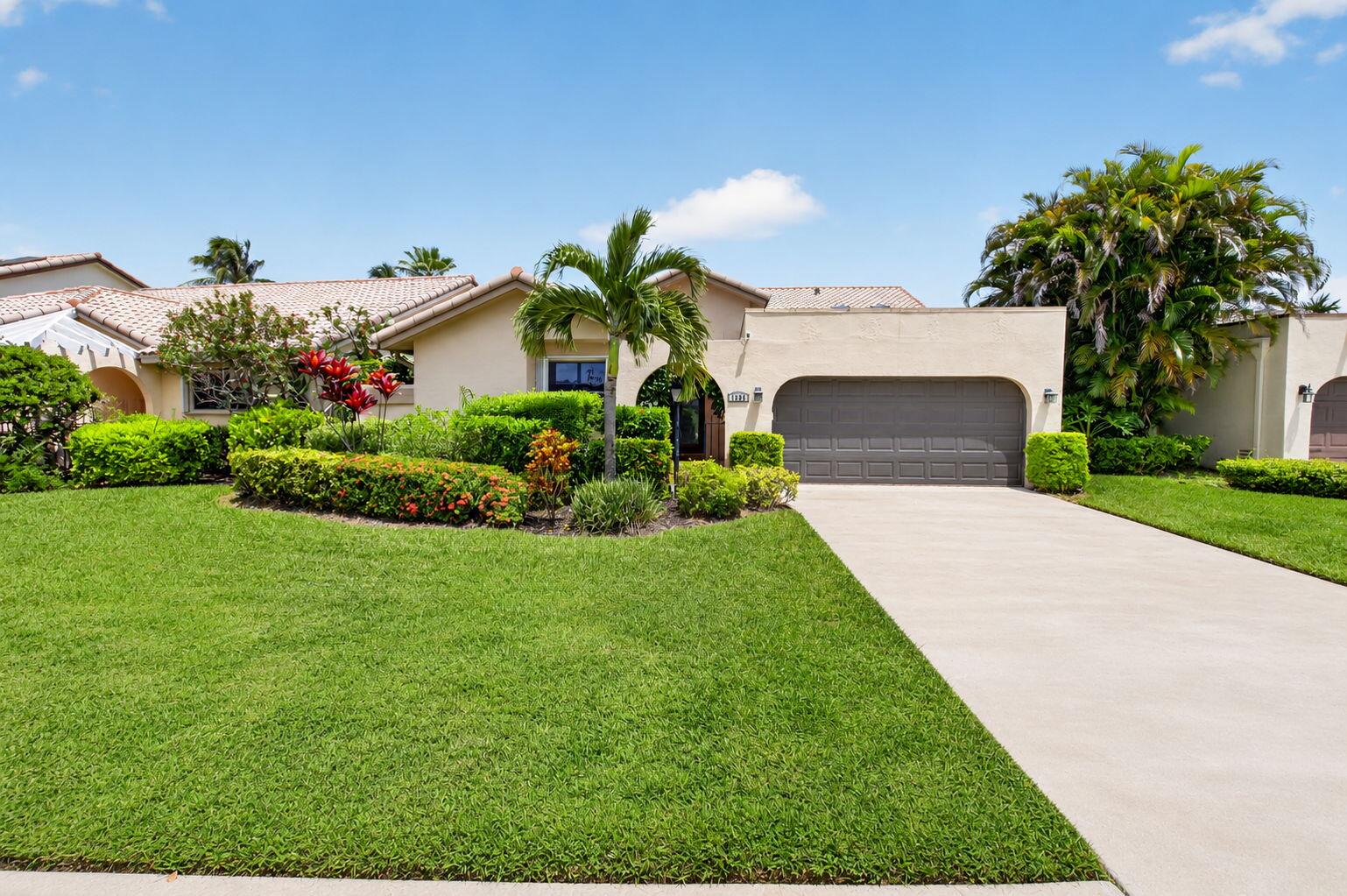 7658 Solimar Circle Property Photo 1