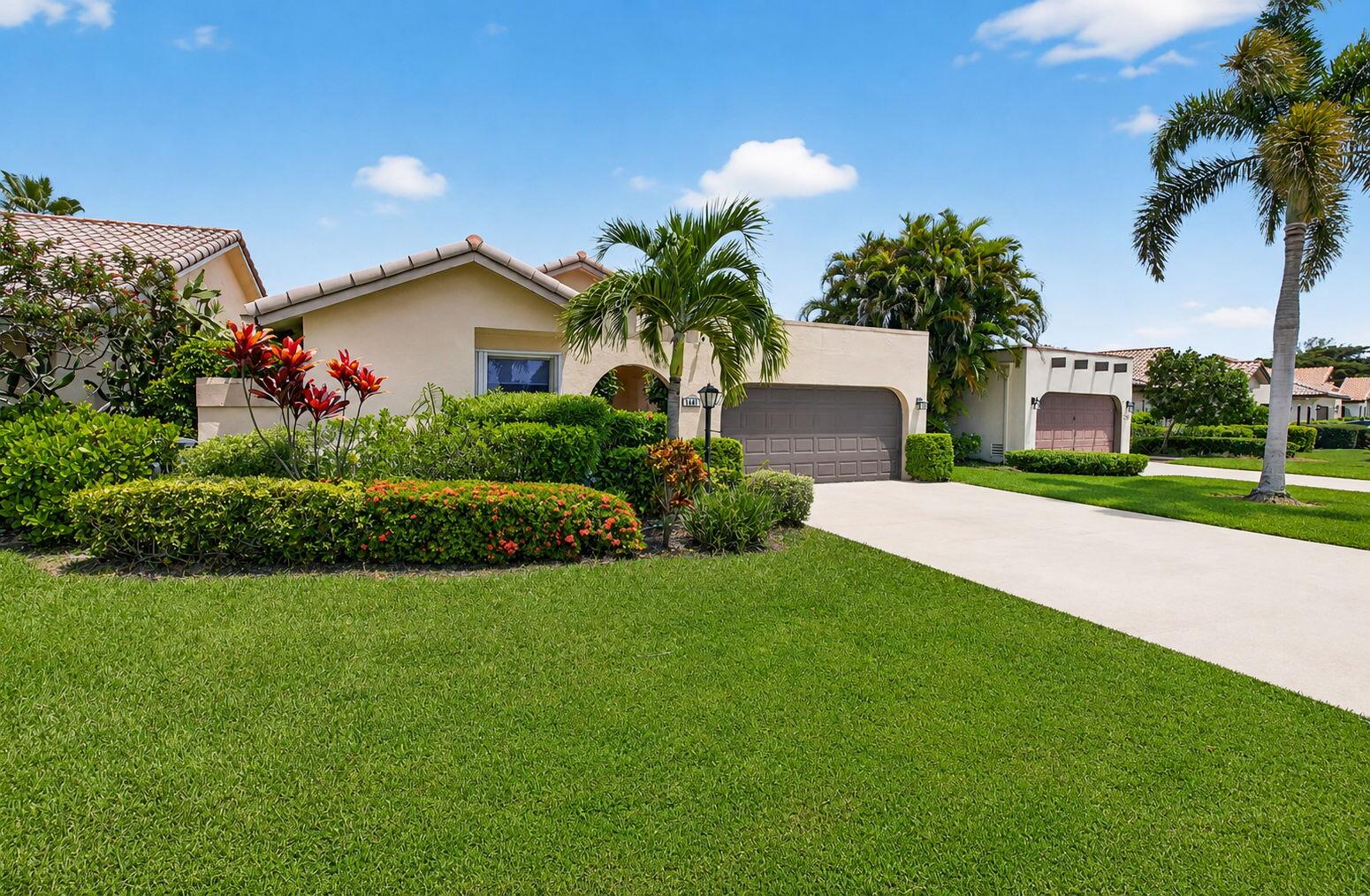 7658 Solimar Circle Property Photo 3