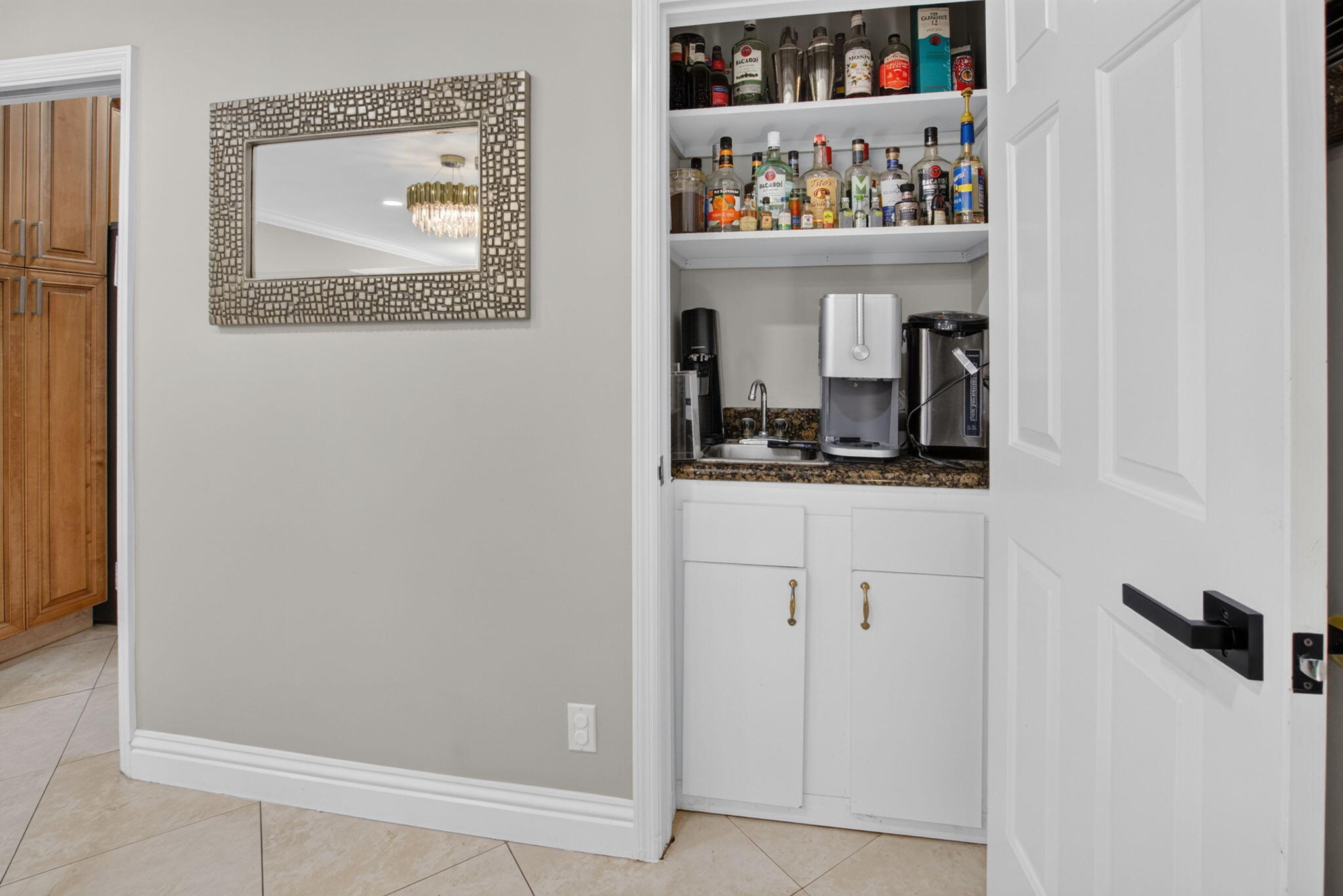 7658 Solimar Circle Property Photo 10