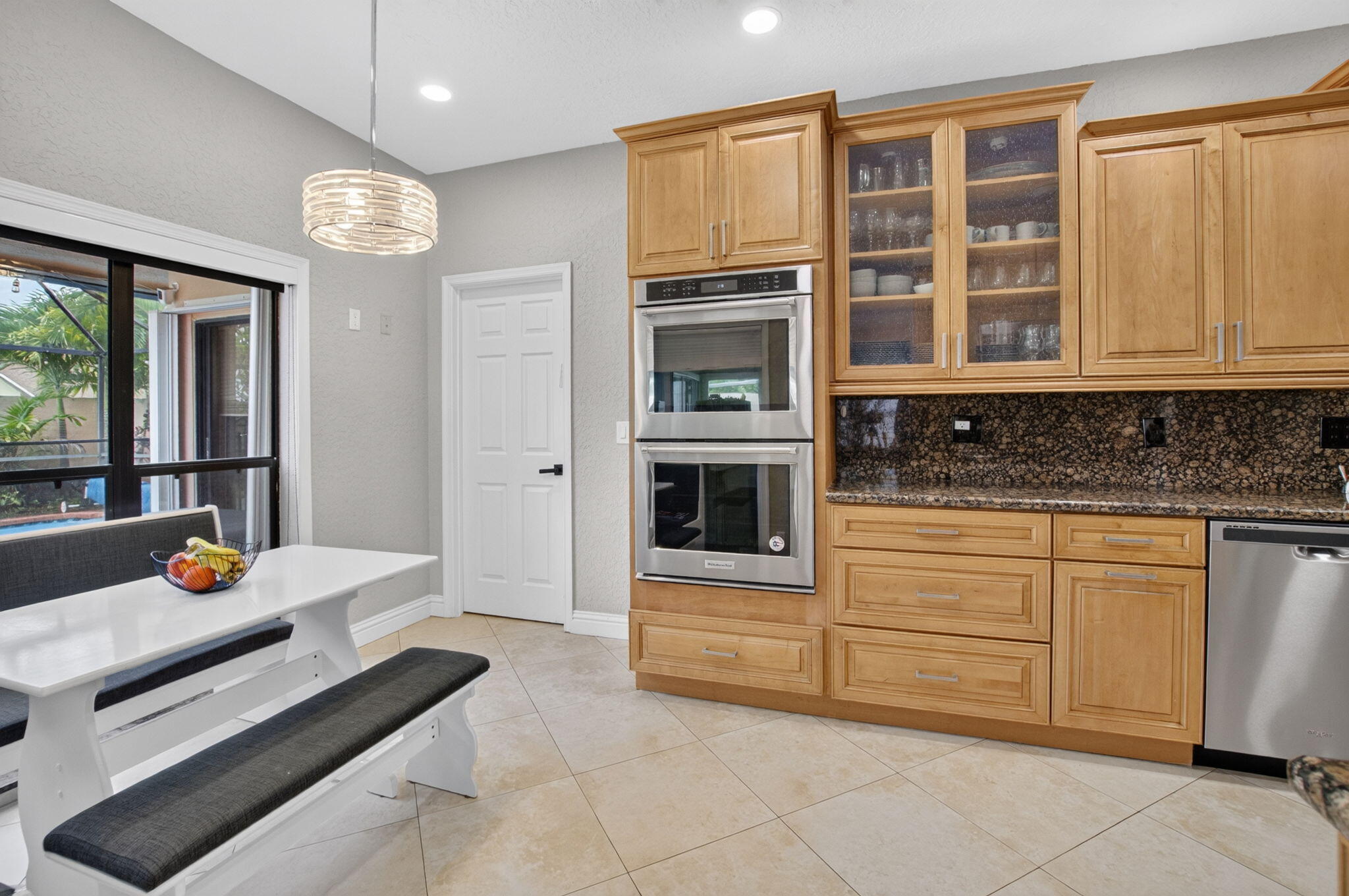 7658 Solimar Circle Property Photo 18