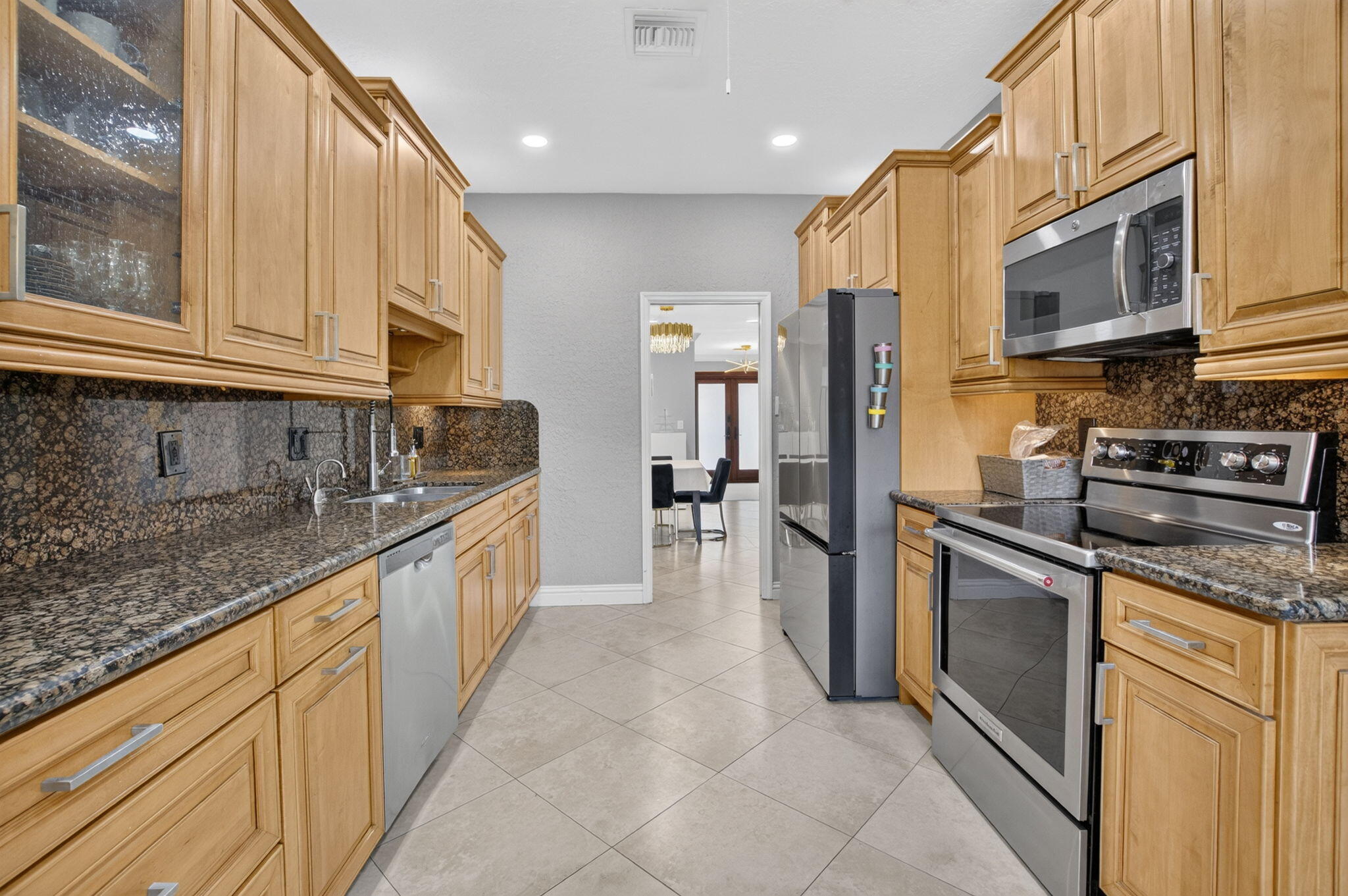 7658 Solimar Circle Property Photo 19