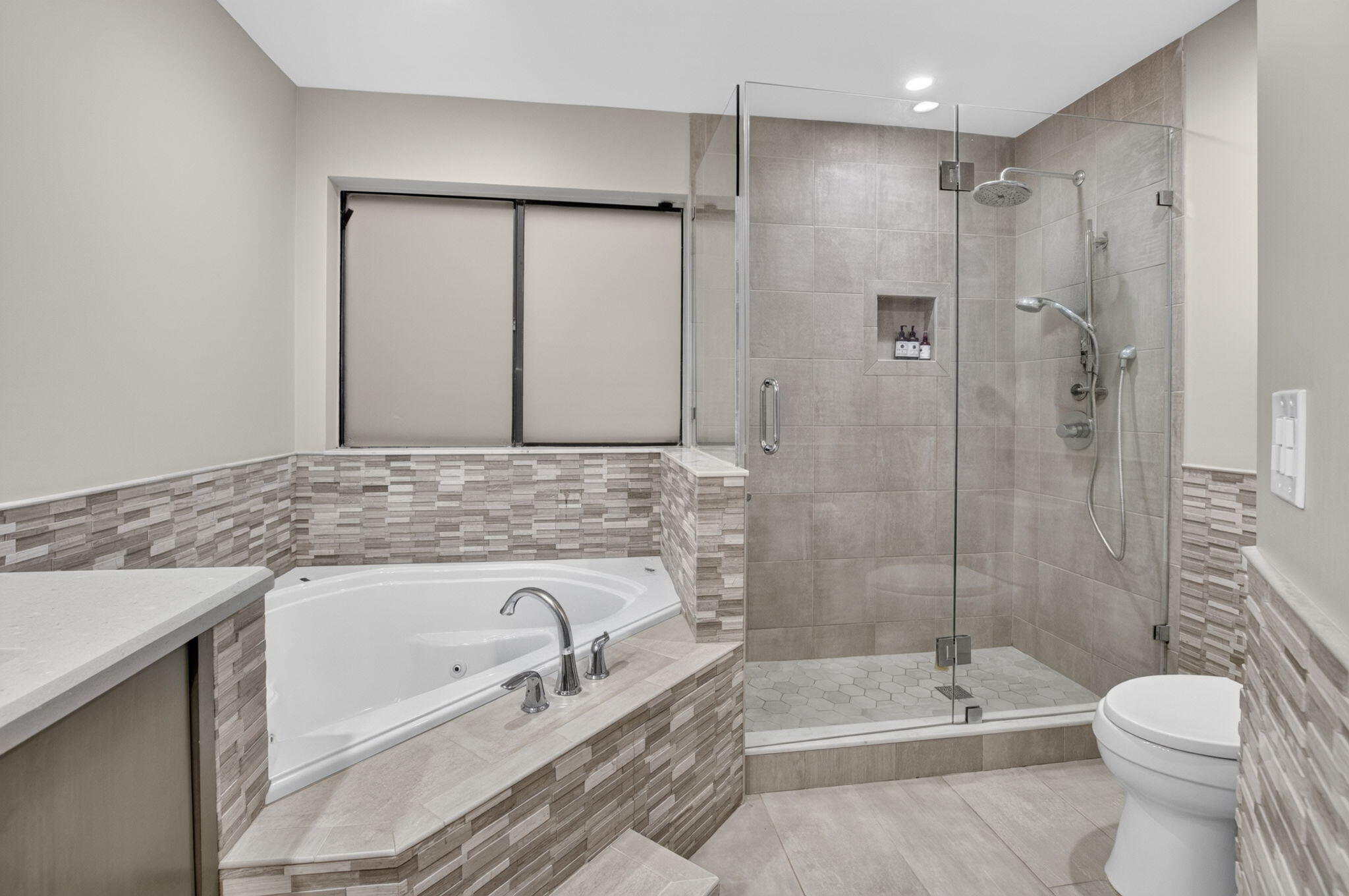 7658 Solimar Circle Property Photo 37