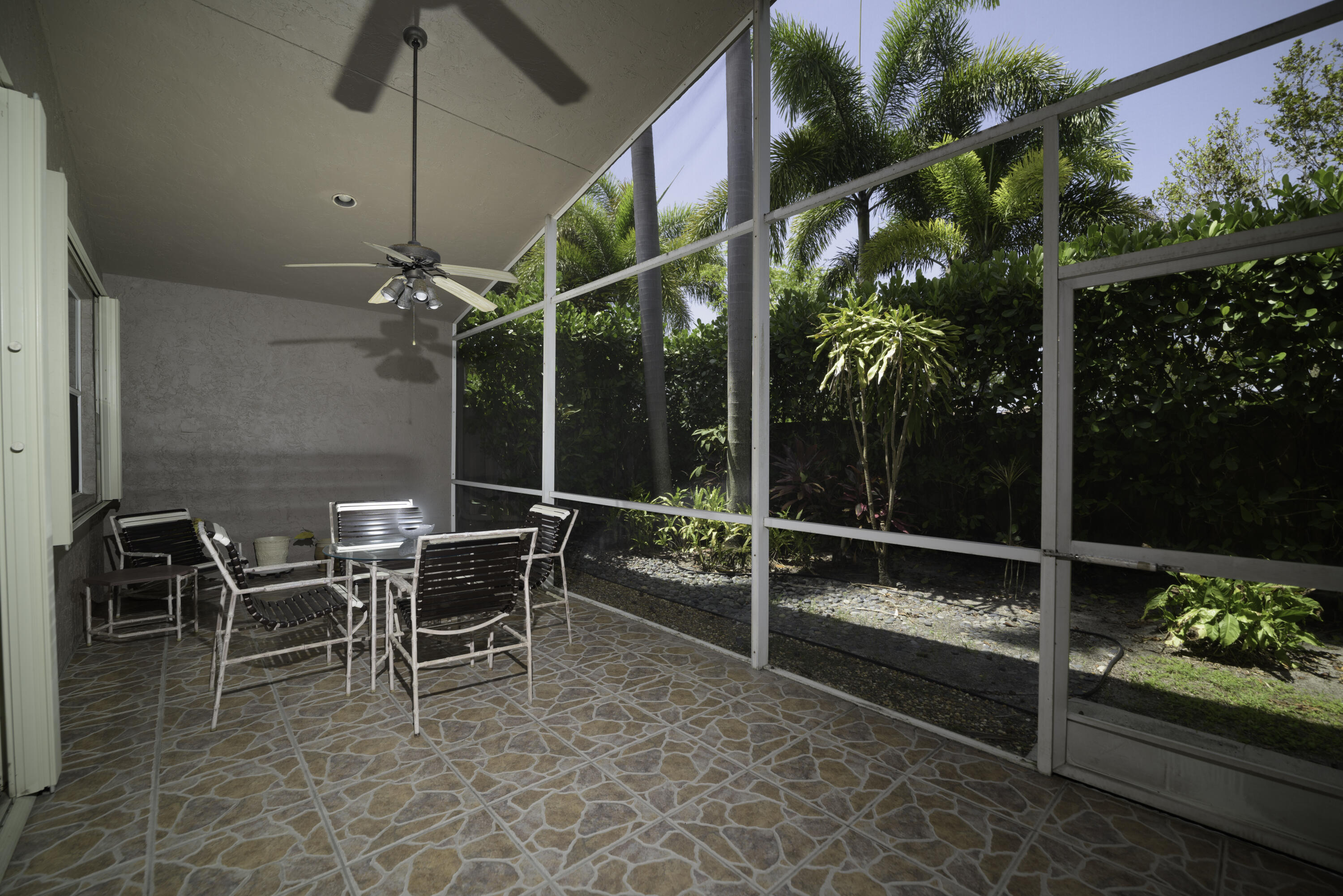 10052 Diamond Lake Drive Property Photo 12