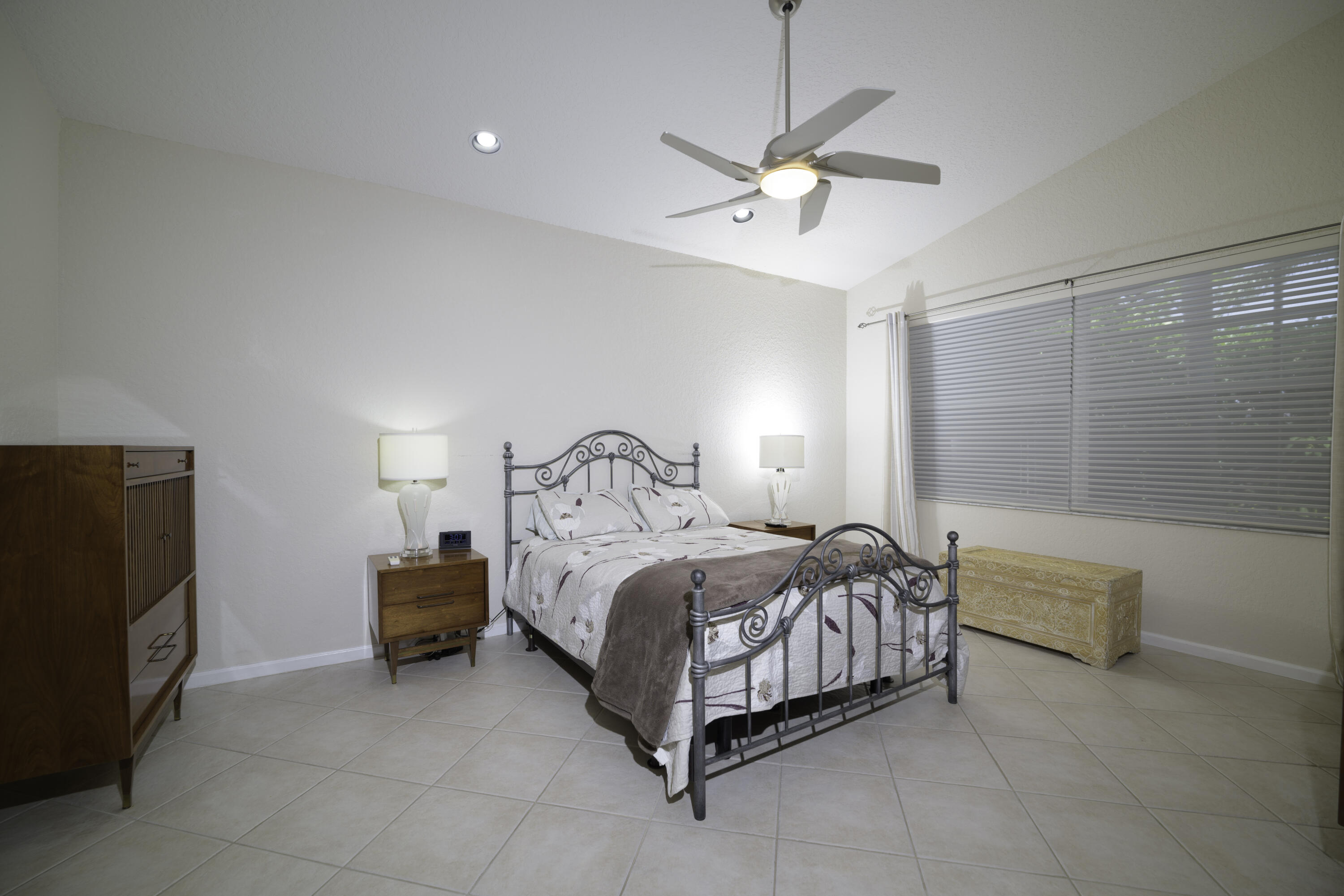 10052 Diamond Lake Drive Property Photo 13