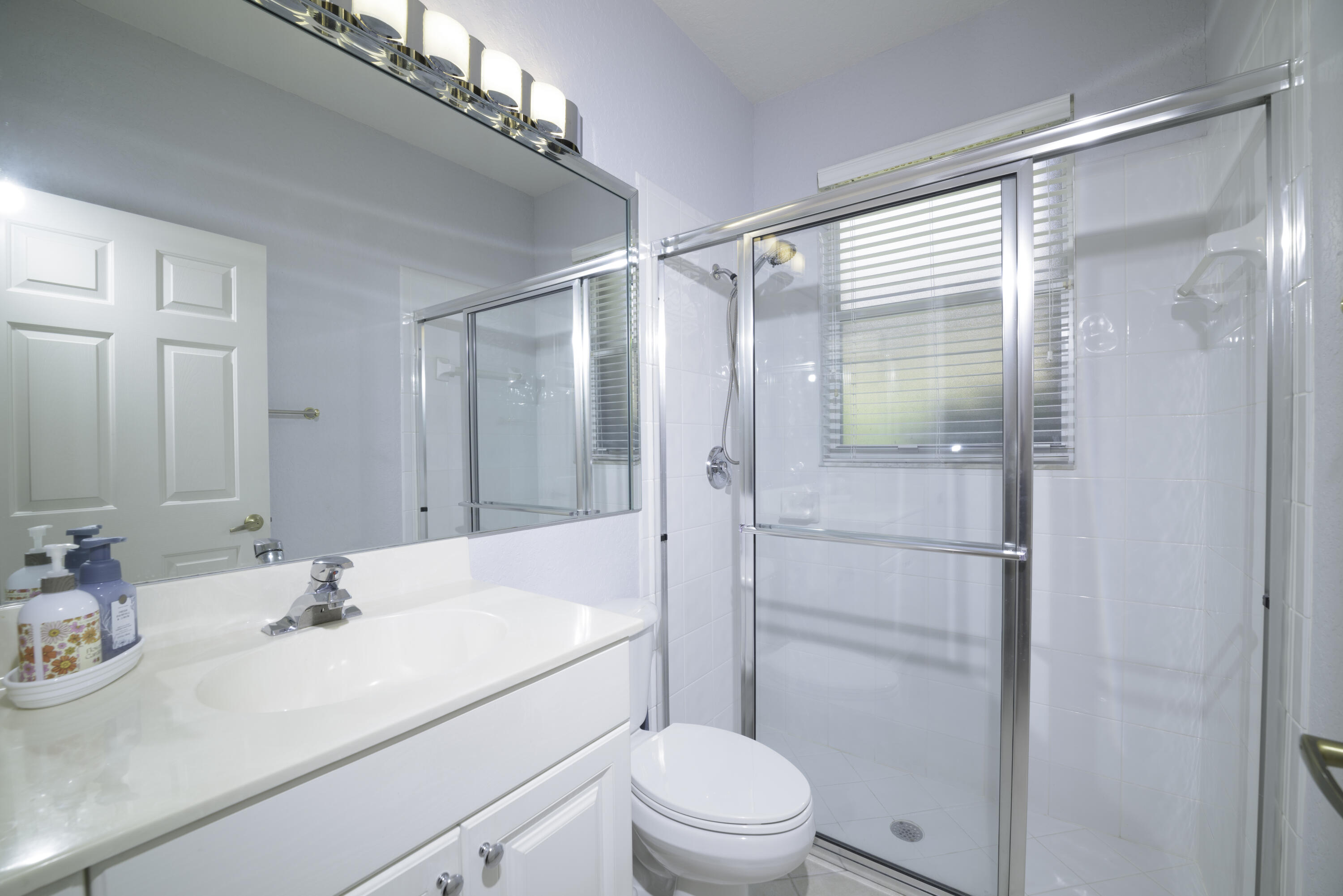 10052 Diamond Lake Drive Property Photo 18