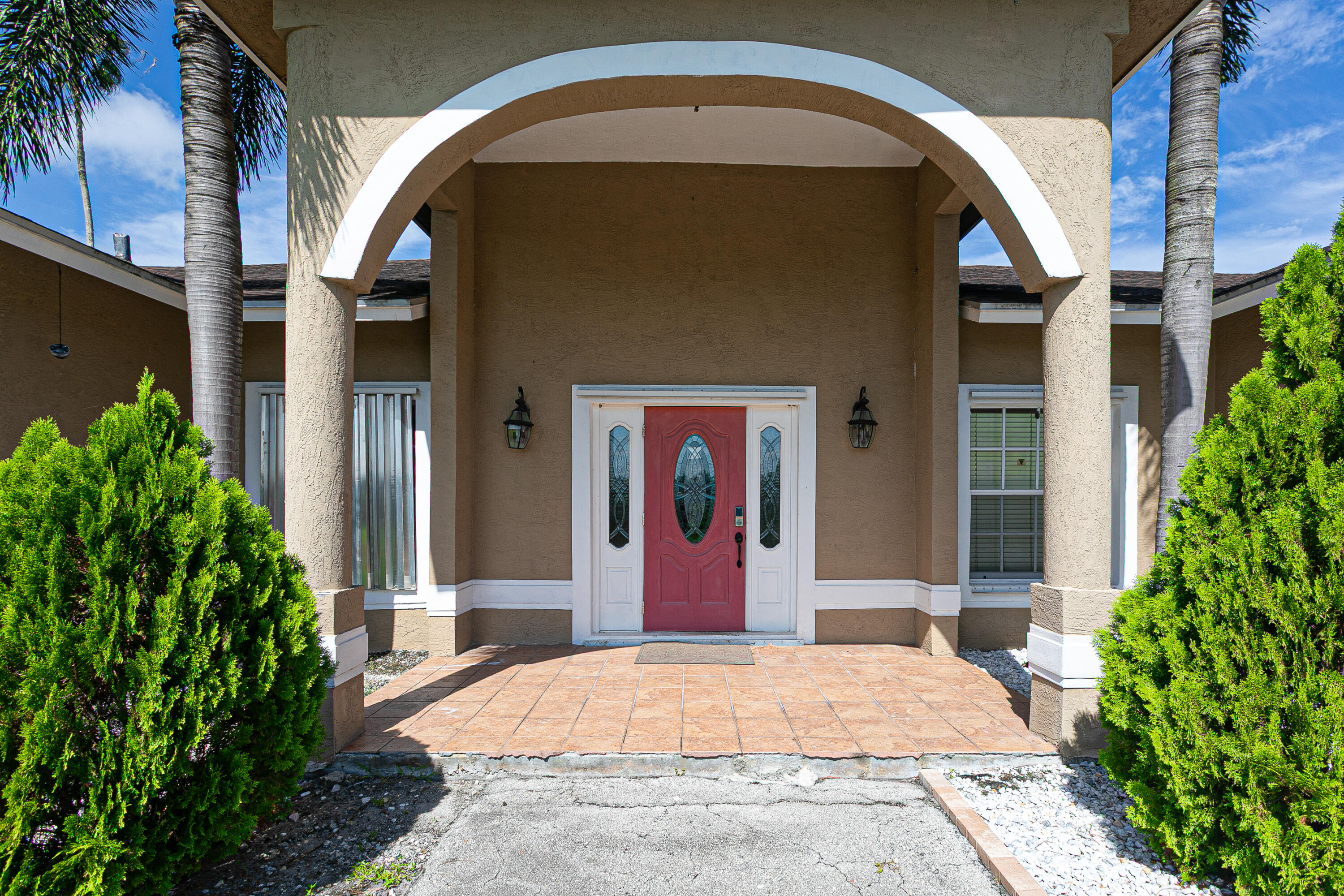 173 S Greenstar Avenue Property Photo 3