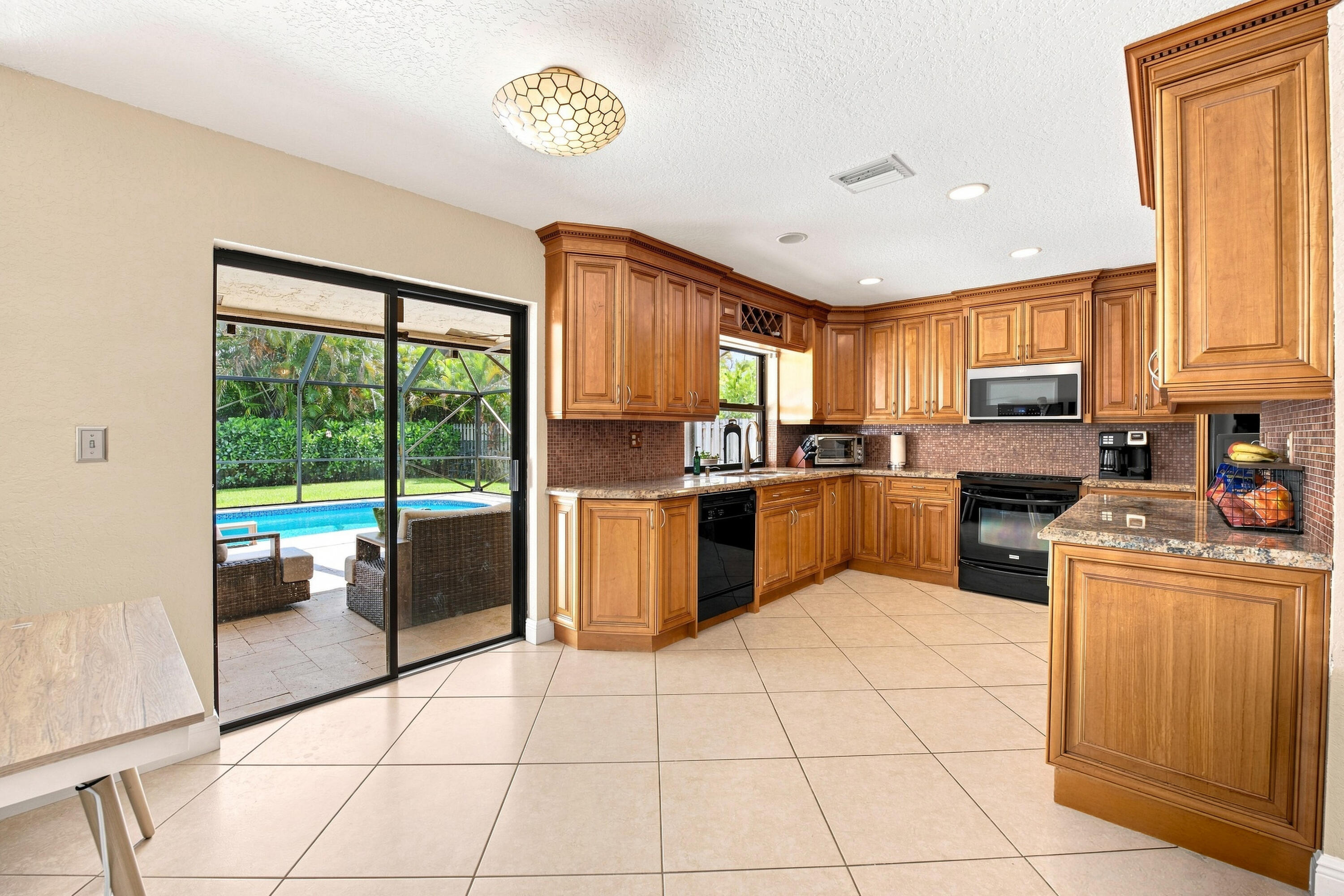 10666 Nw 2nd Place Property Photo 13
