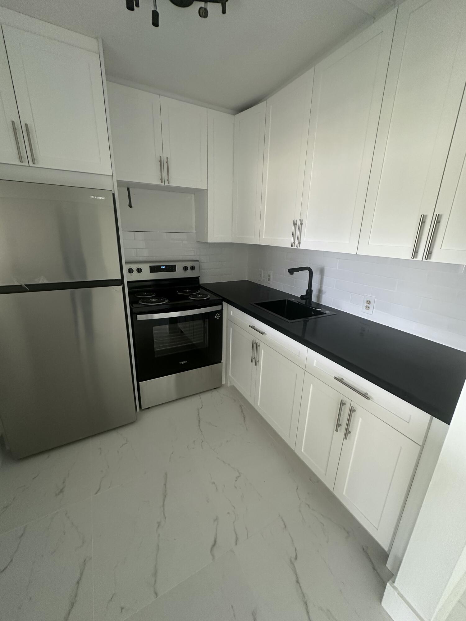 205 Mansfield Way E Property Photo 3