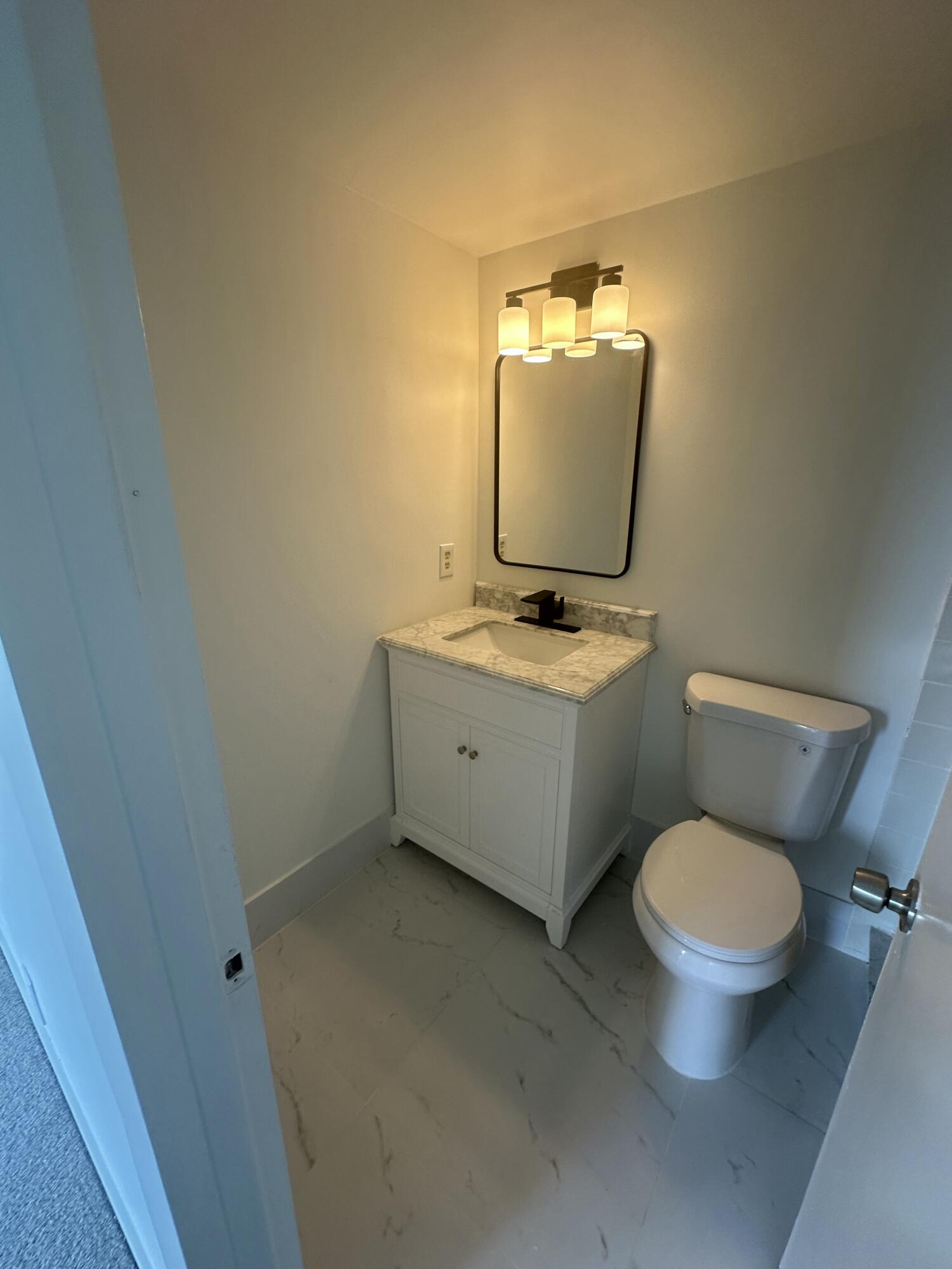 205 Mansfield Way E Property Photo 4