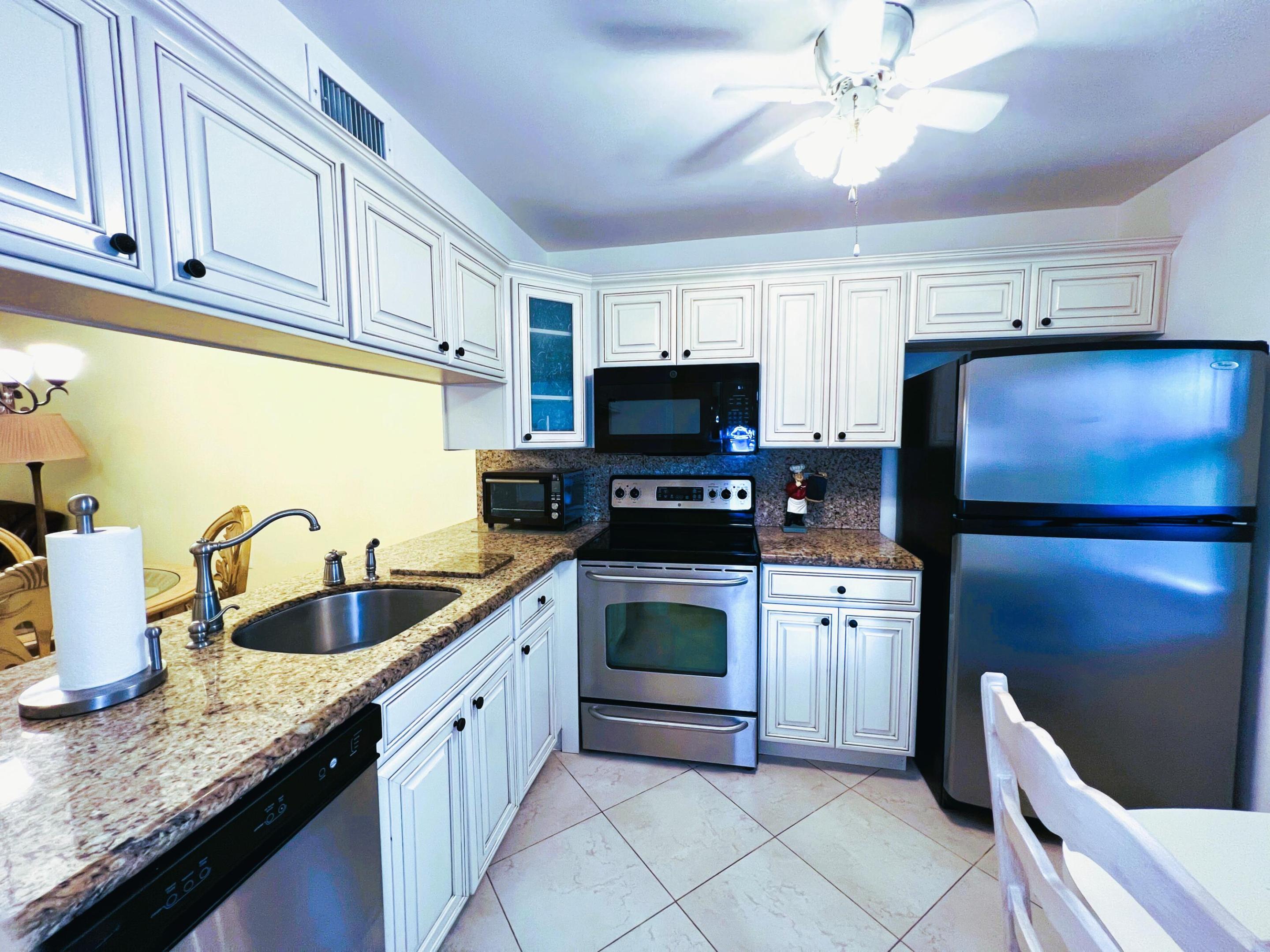1105 Bahama Bend A2 Property Photo 24