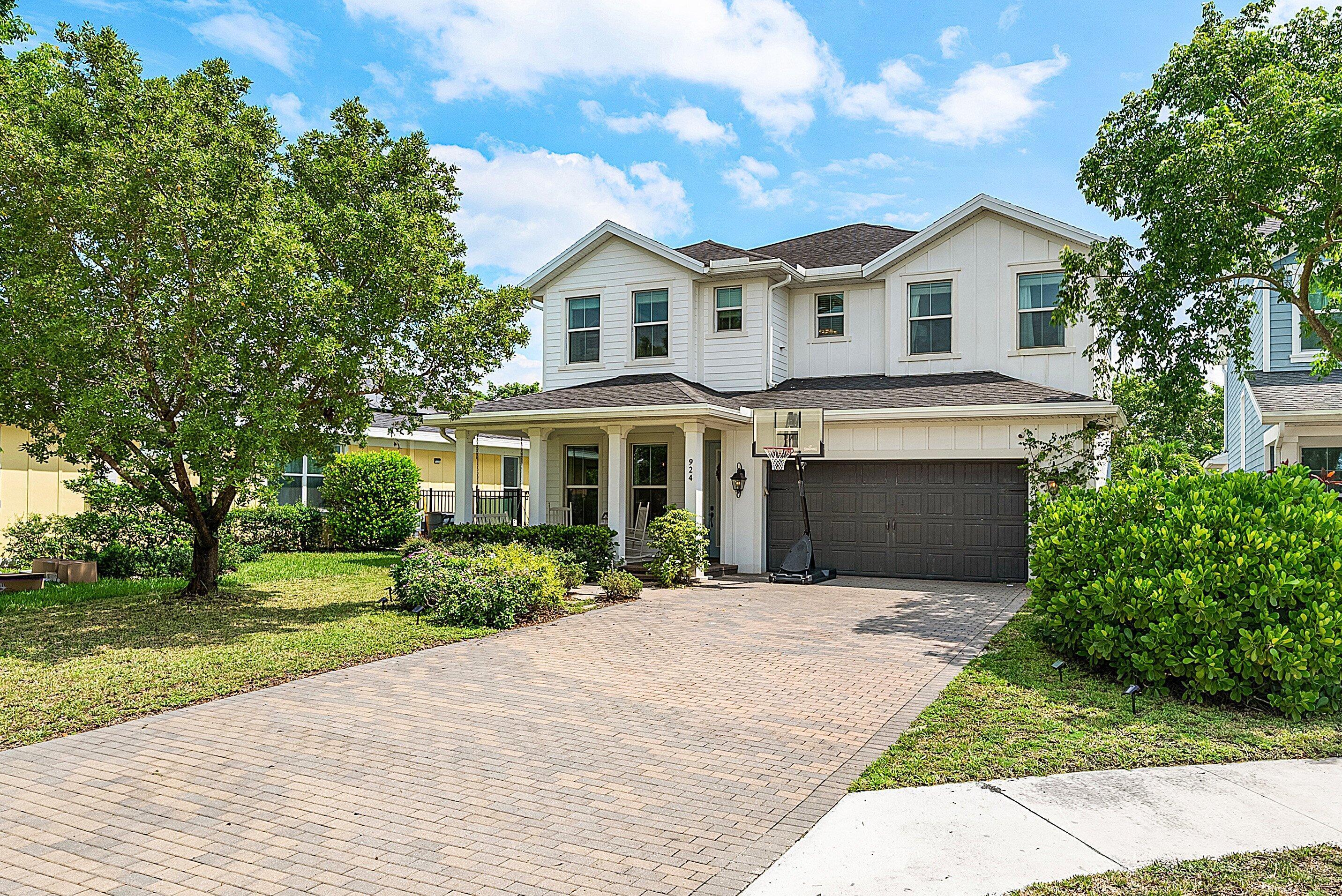 924 Deer Haven Drive Property Photo 1