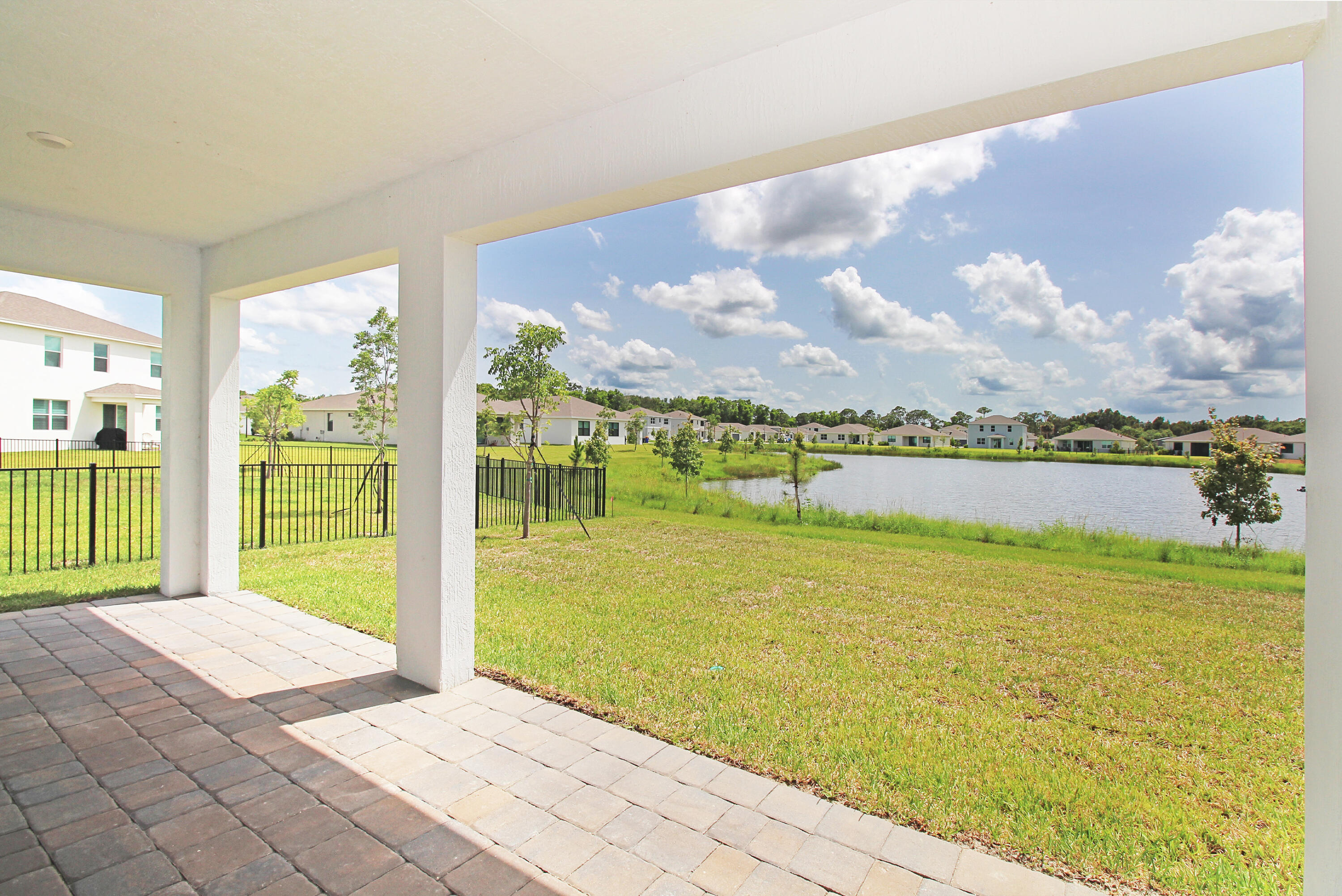 5929 Se Sky Blue Circle E Property Photo 18