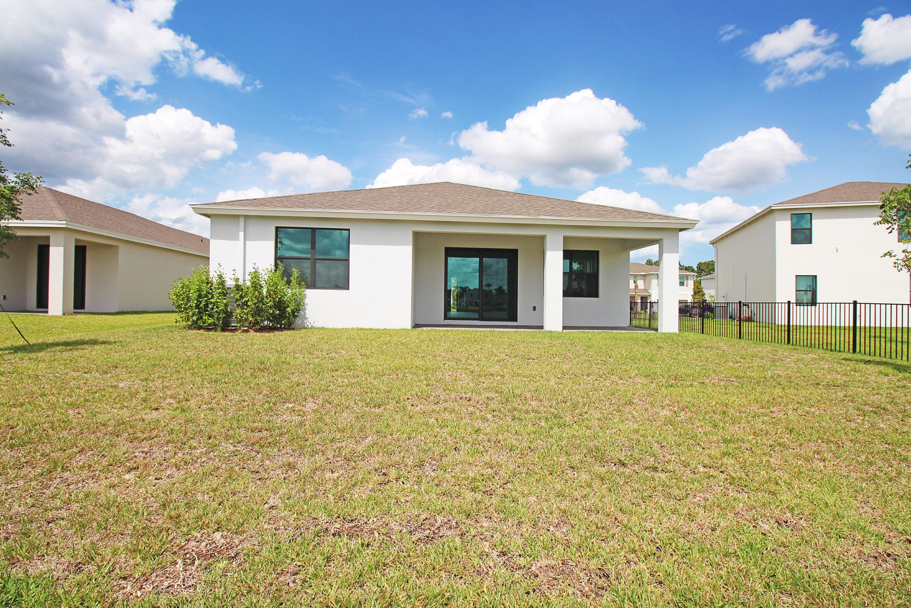 5929 Se Sky Blue Circle E Property Photo 20