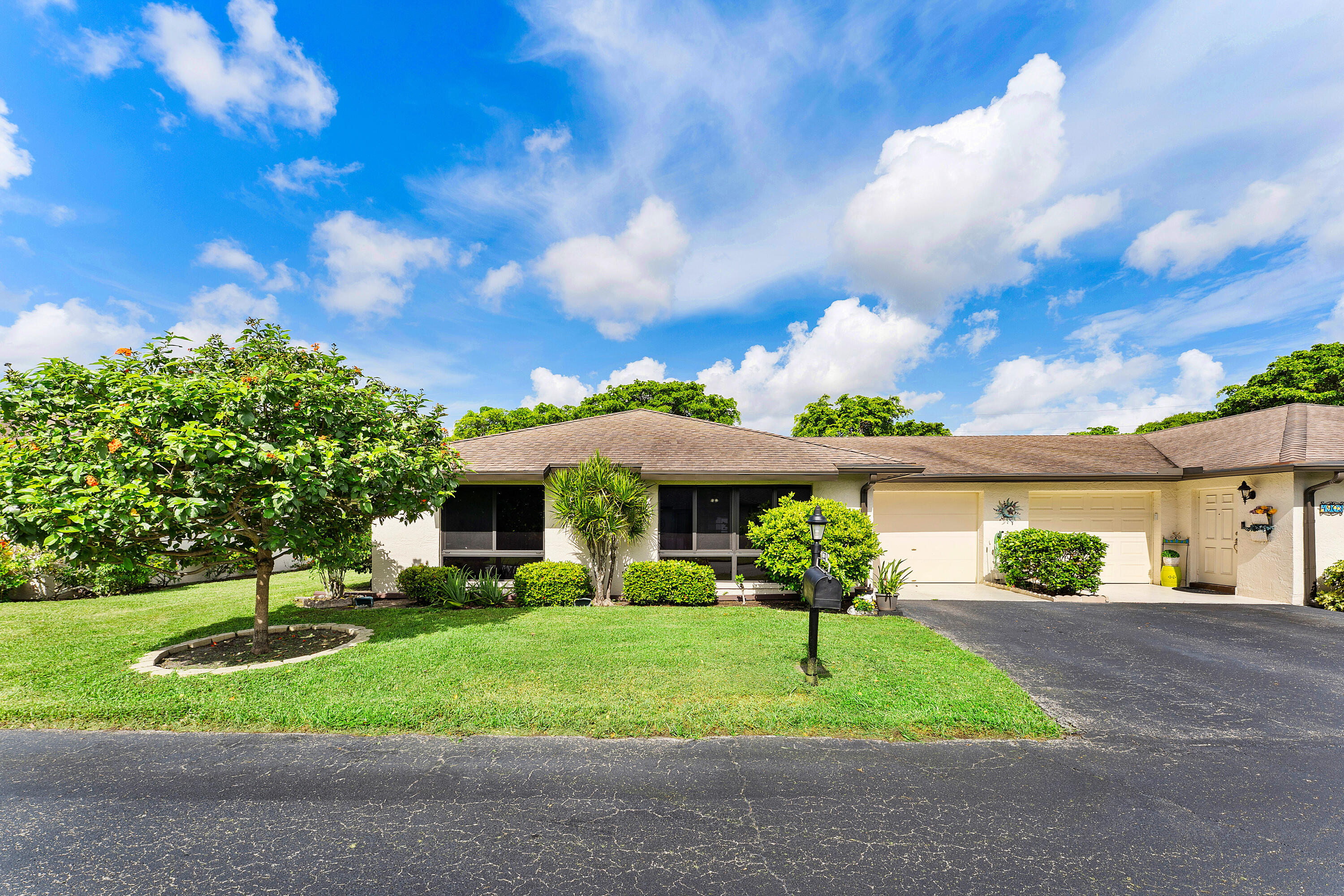 4903 EQUESTRIAN Circle A Property Photo 1
