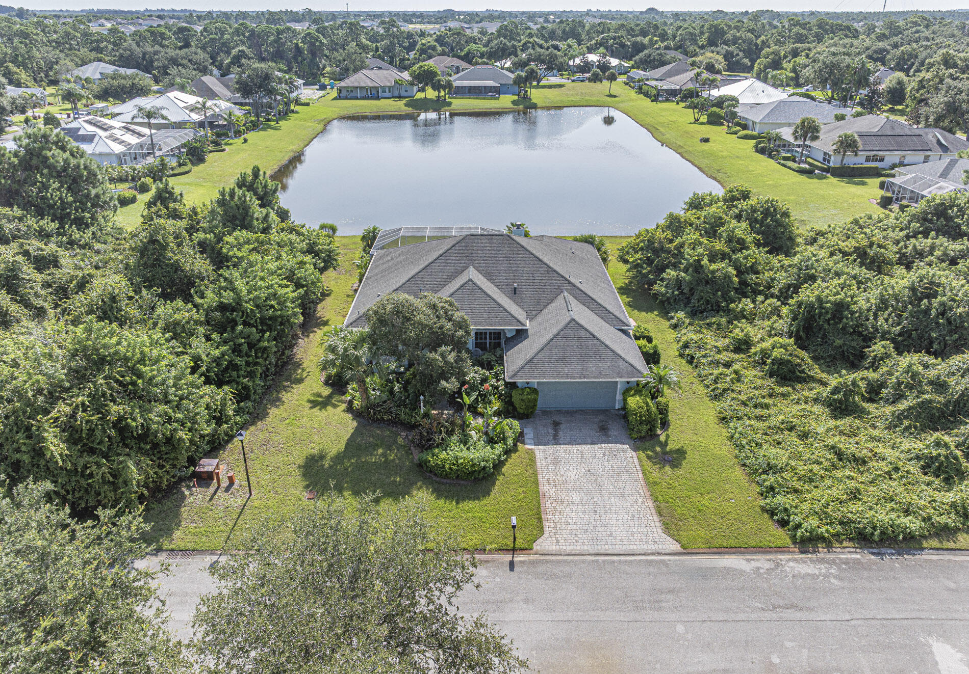 6640 49th Court Property Photo 1