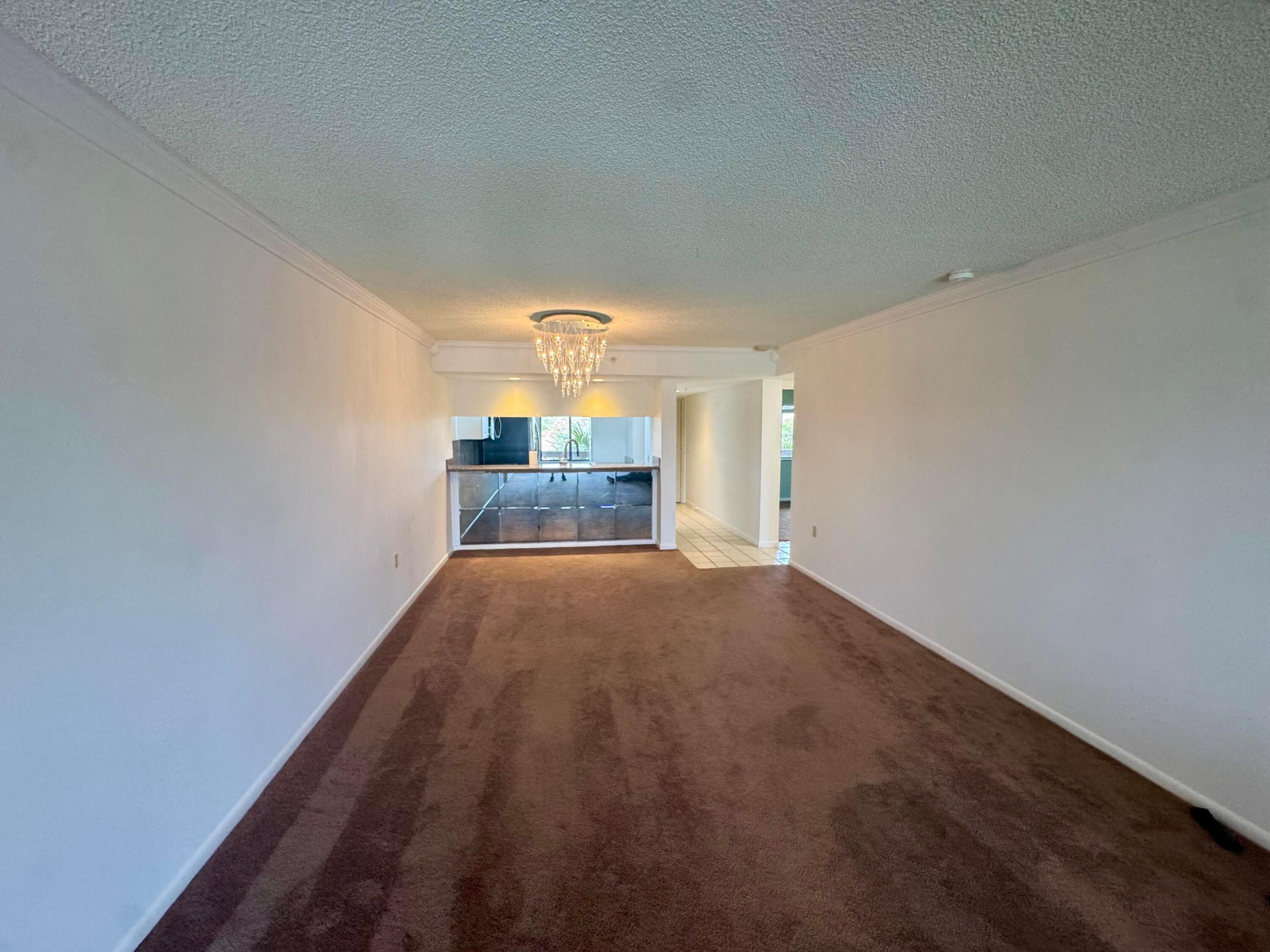 601 Seafarer Circle 405 Property Photo 38