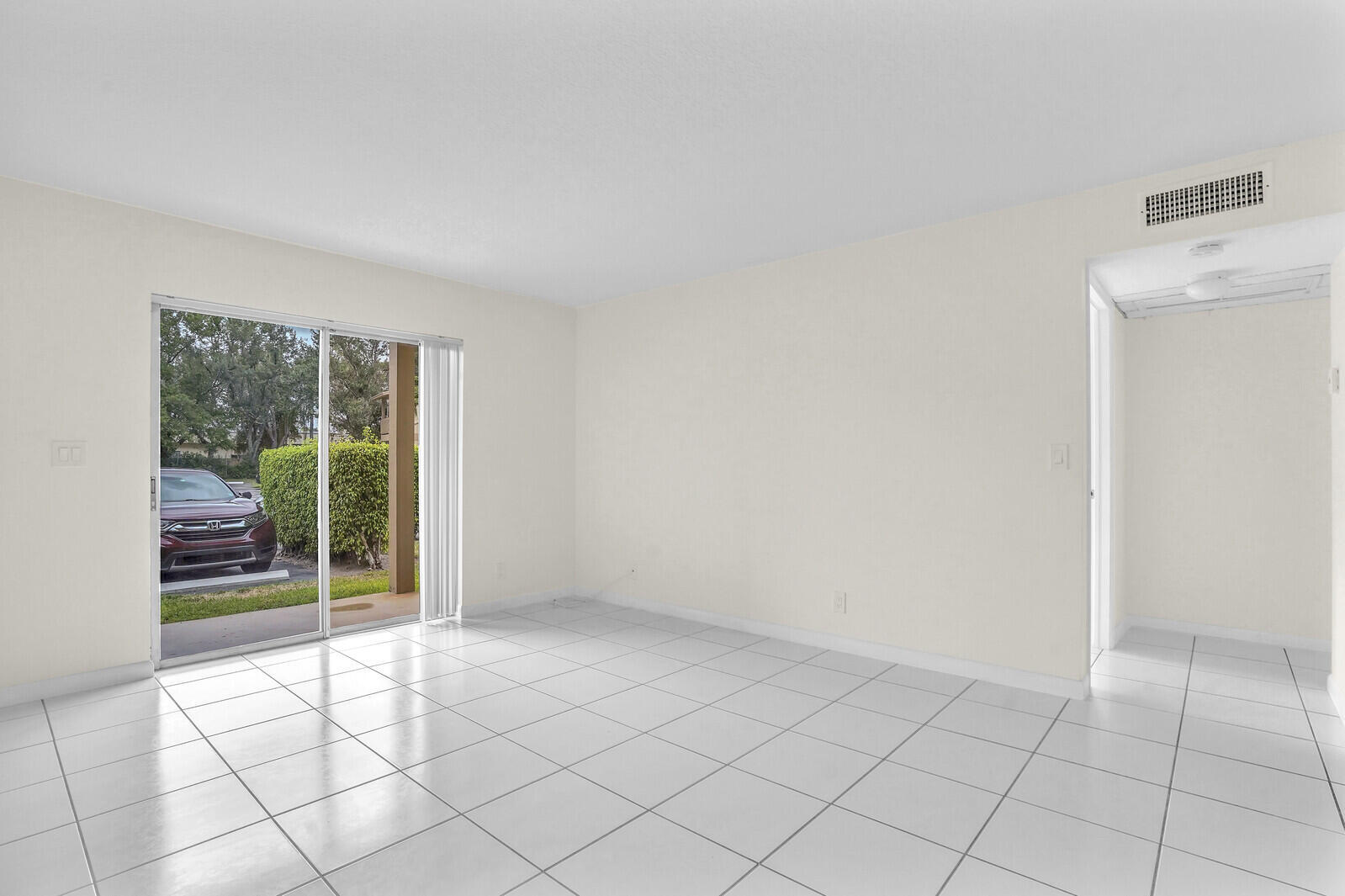 1854 Abbey Road 101 Property Photo 3