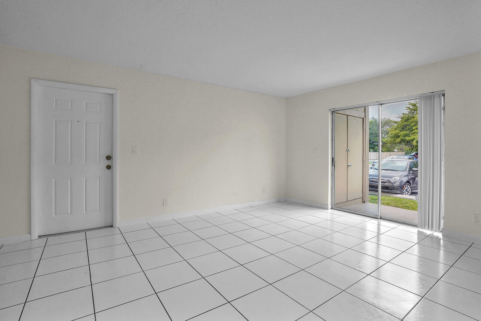 1854 Abbey Road 101 Property Photo 6
