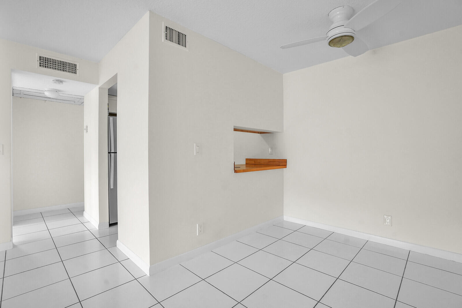 1854 Abbey Road 101 Property Photo 7