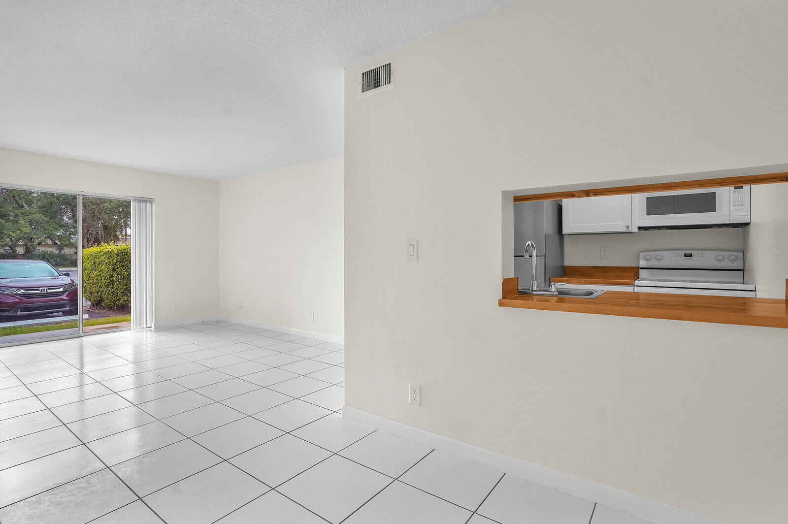 1854 Abbey Road 101 Property Photo 8