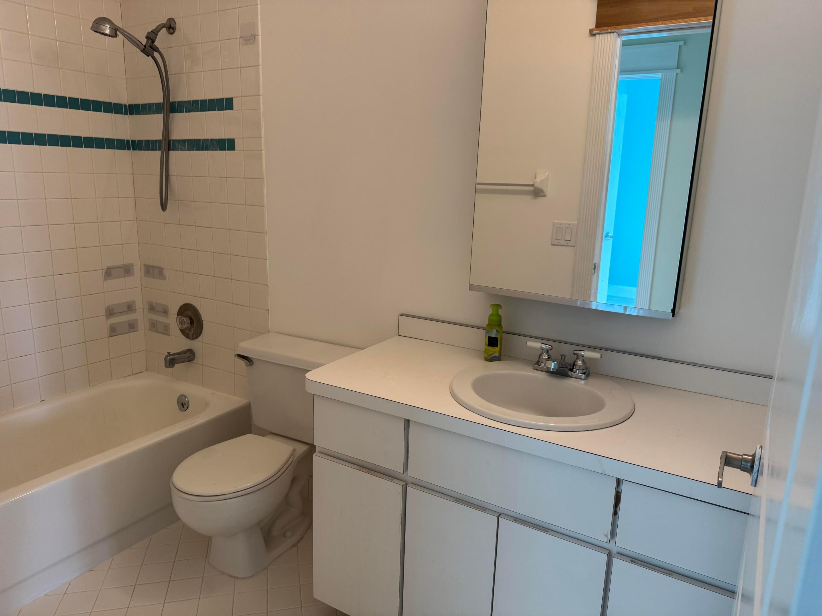 13605 S Indian River Drive Property Photo 44