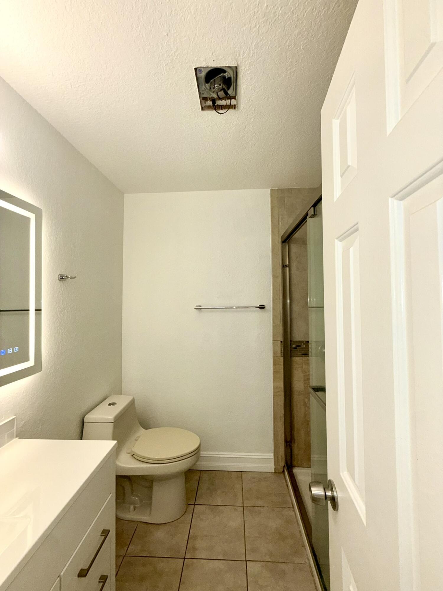 436 Auburn 202 Property Photo 16