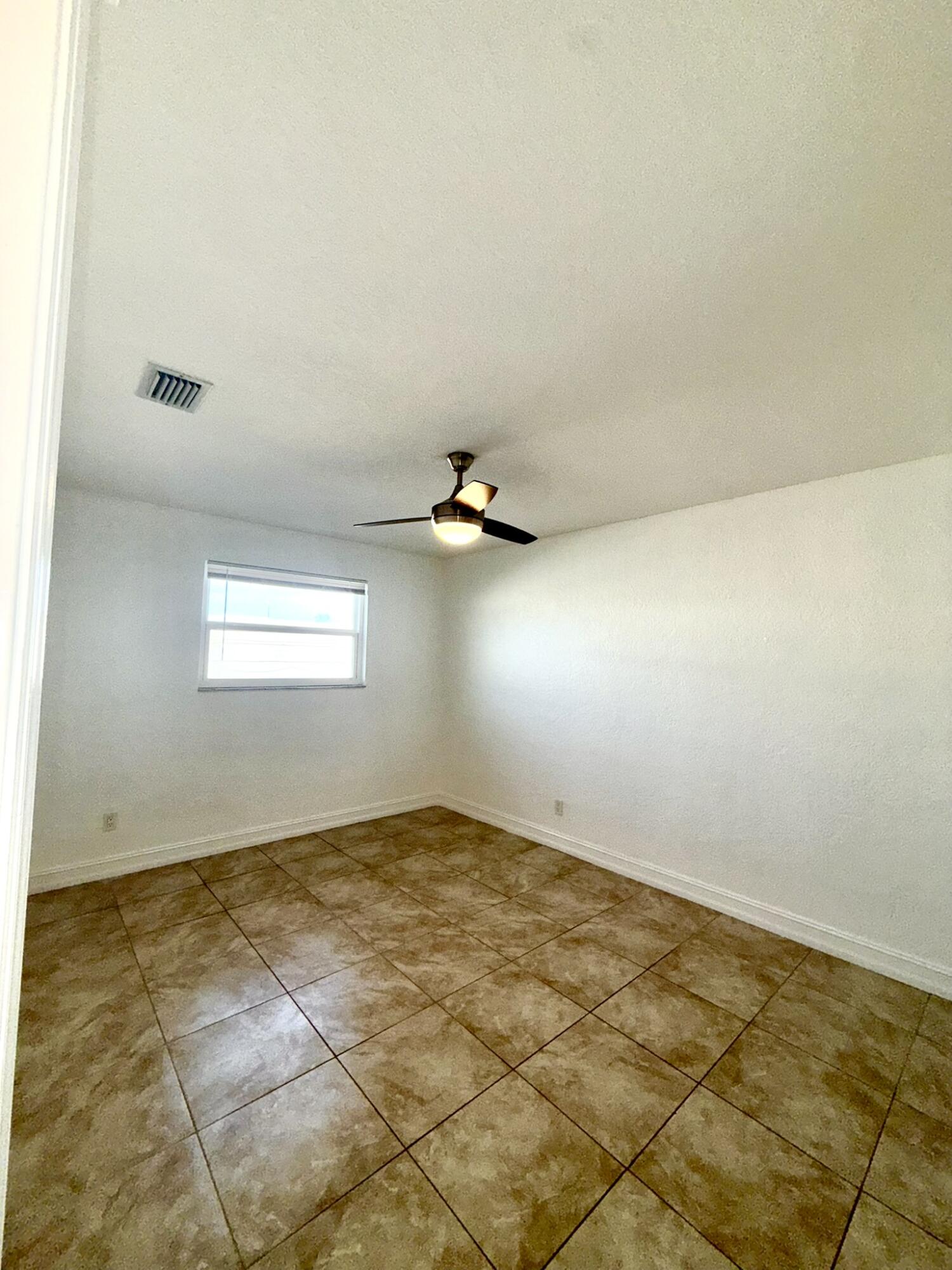 436 Auburn 202 Property Photo 18