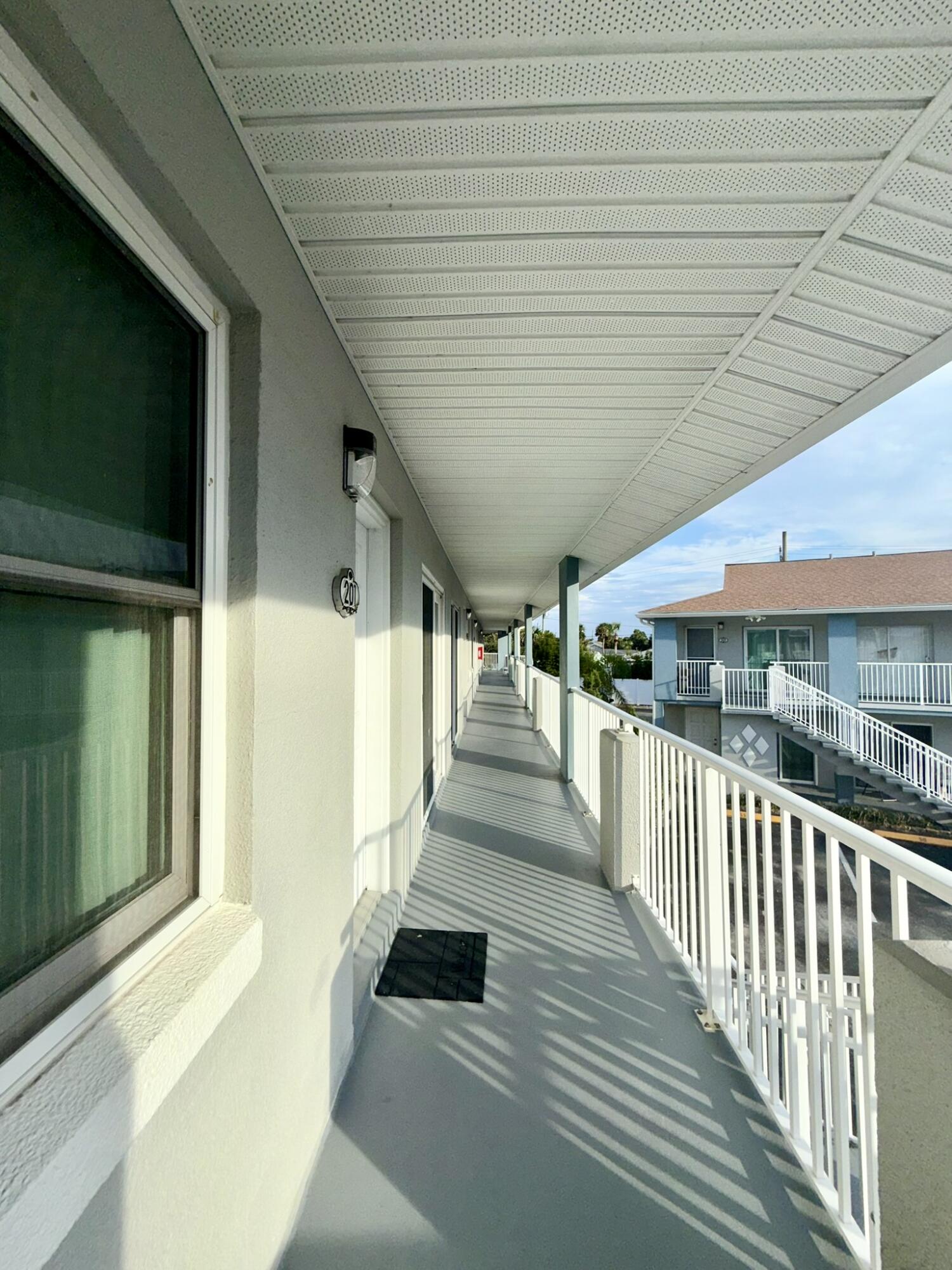 436 Auburn 202 Property Photo 34