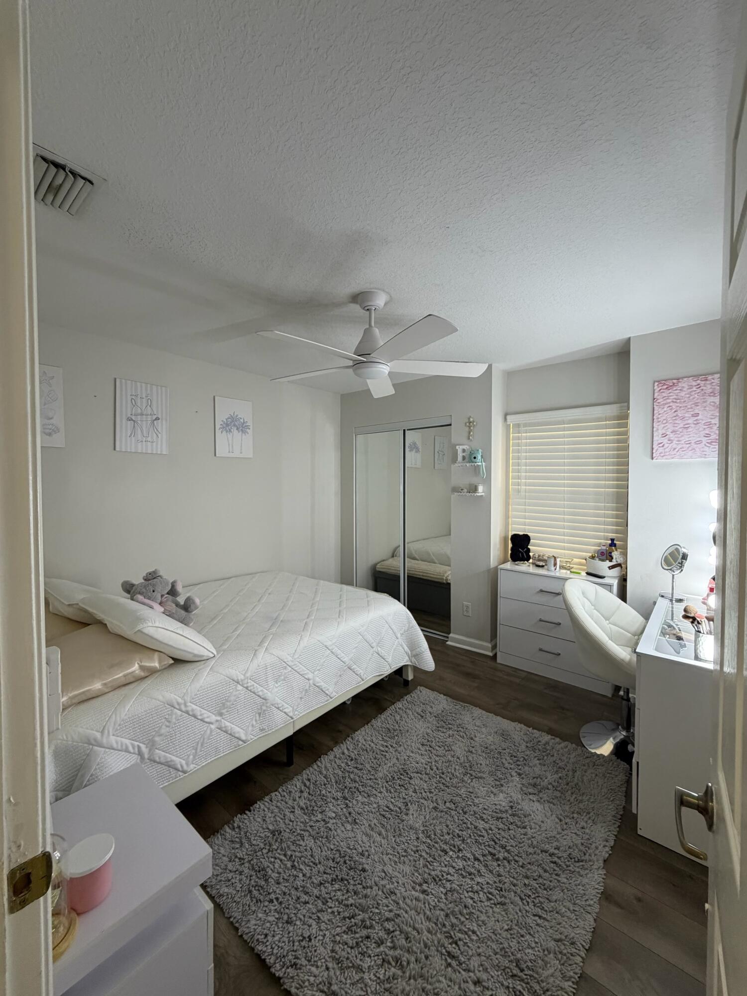 107 Half Moon Circle D Property Photo 16