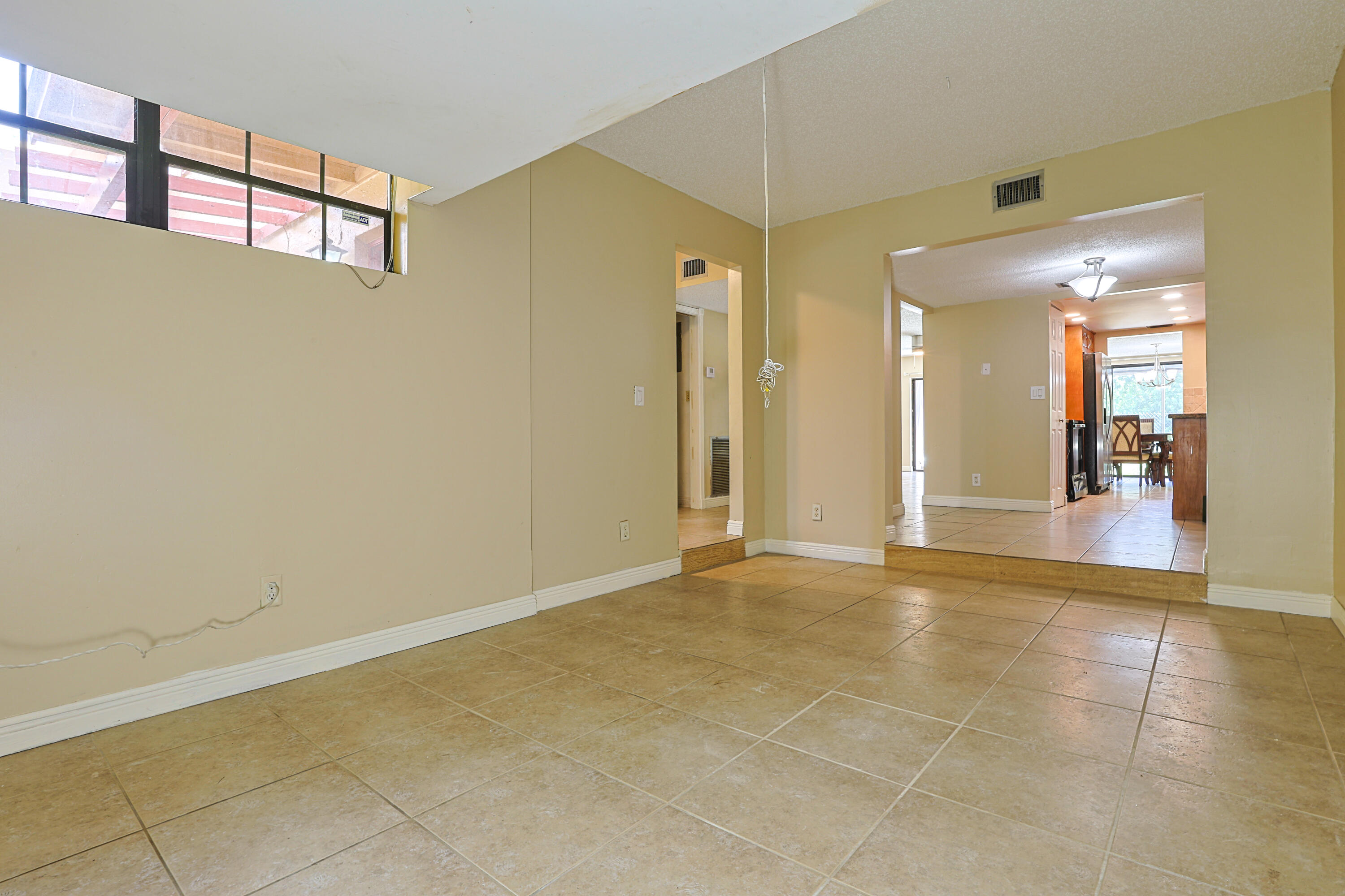B26068463 Property Photo 7