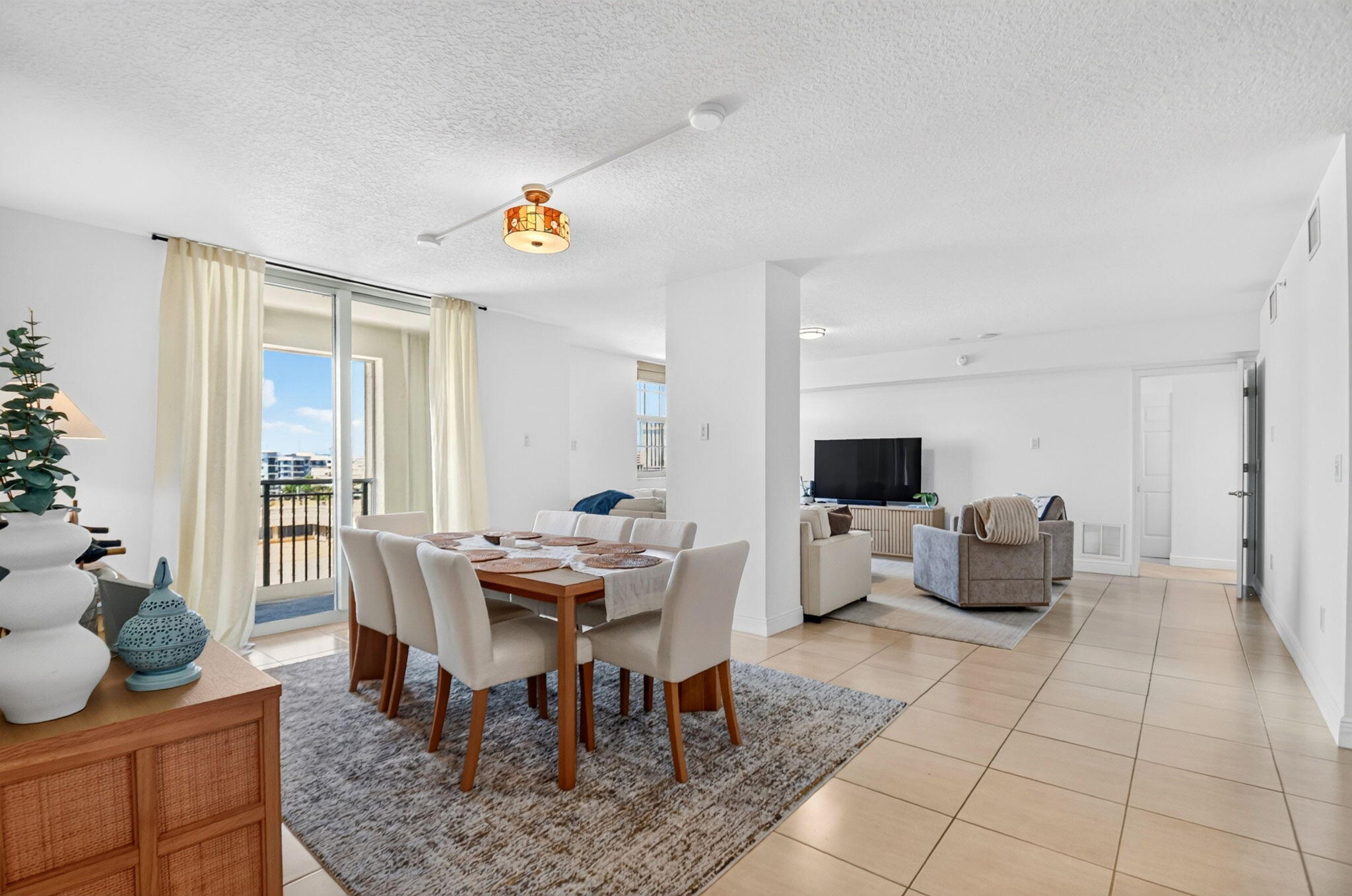 610 Clematis Street 700 Property Photo 1
