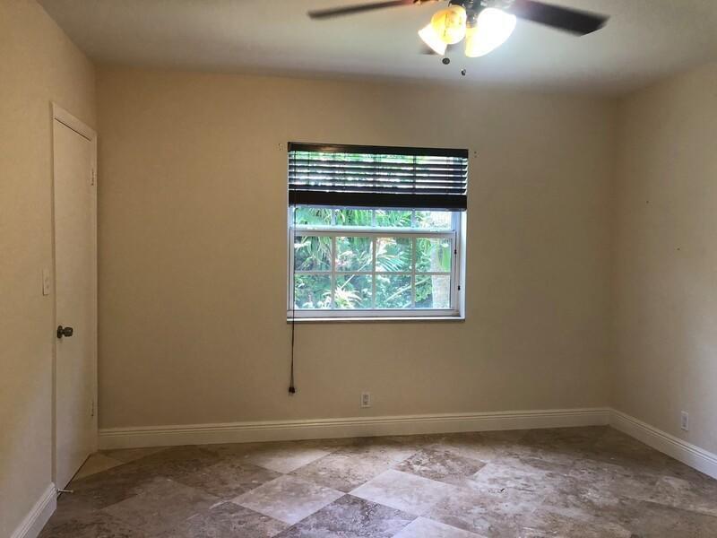 2424 Se 17th Street 103b Property Photo 6