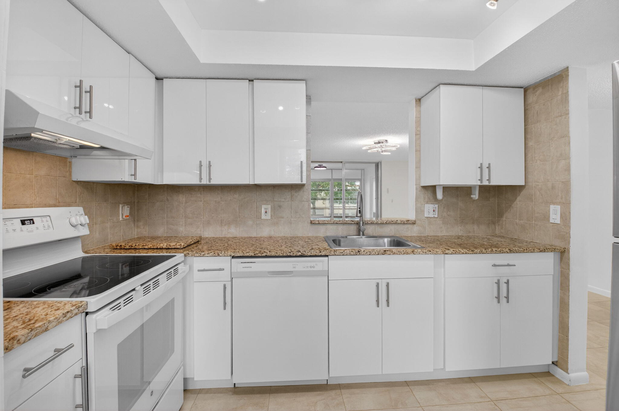 10 Willowbrook Lane 207 Property Photo 1