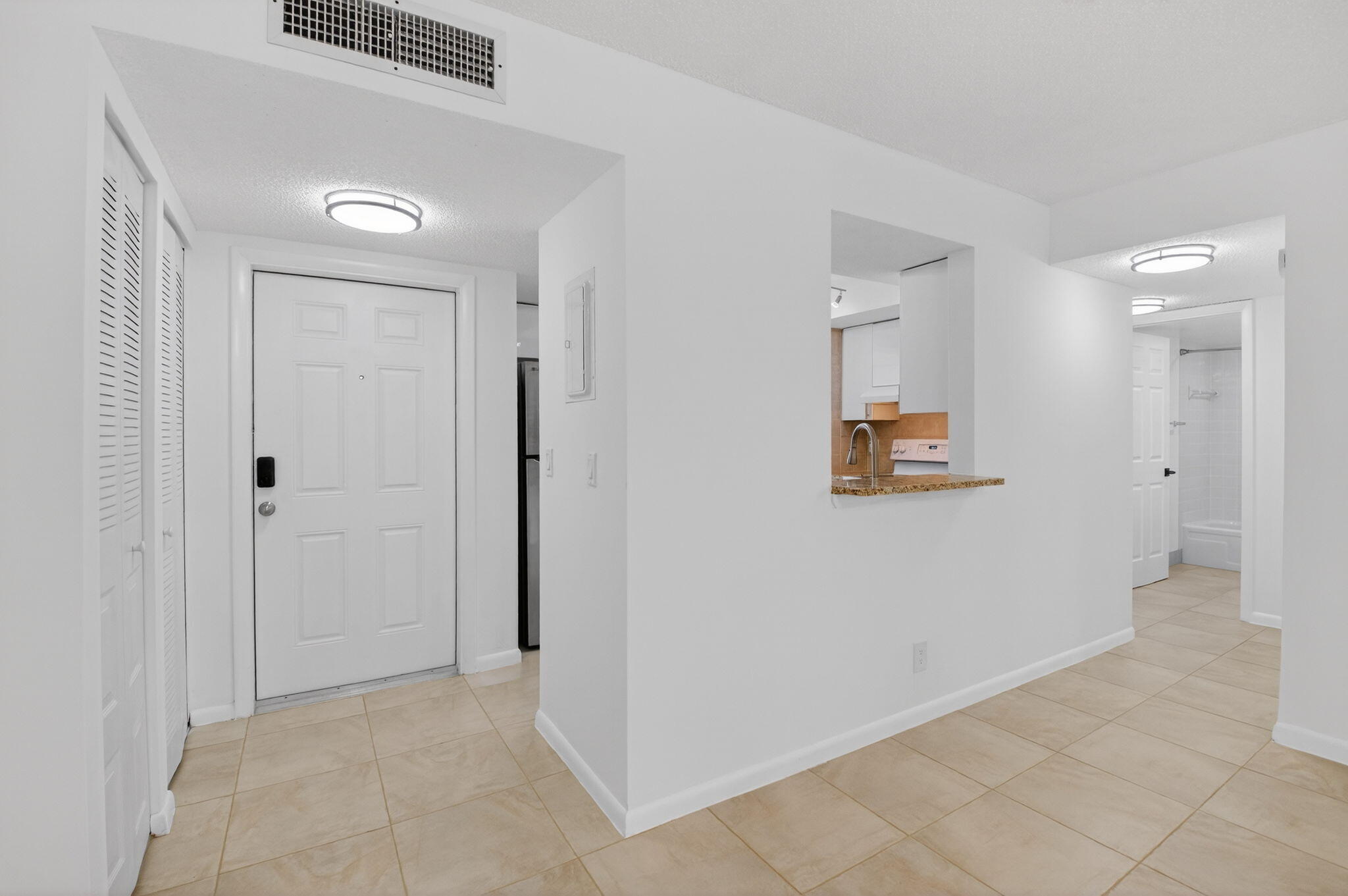10 Willowbrook Lane 207 Property Photo 8