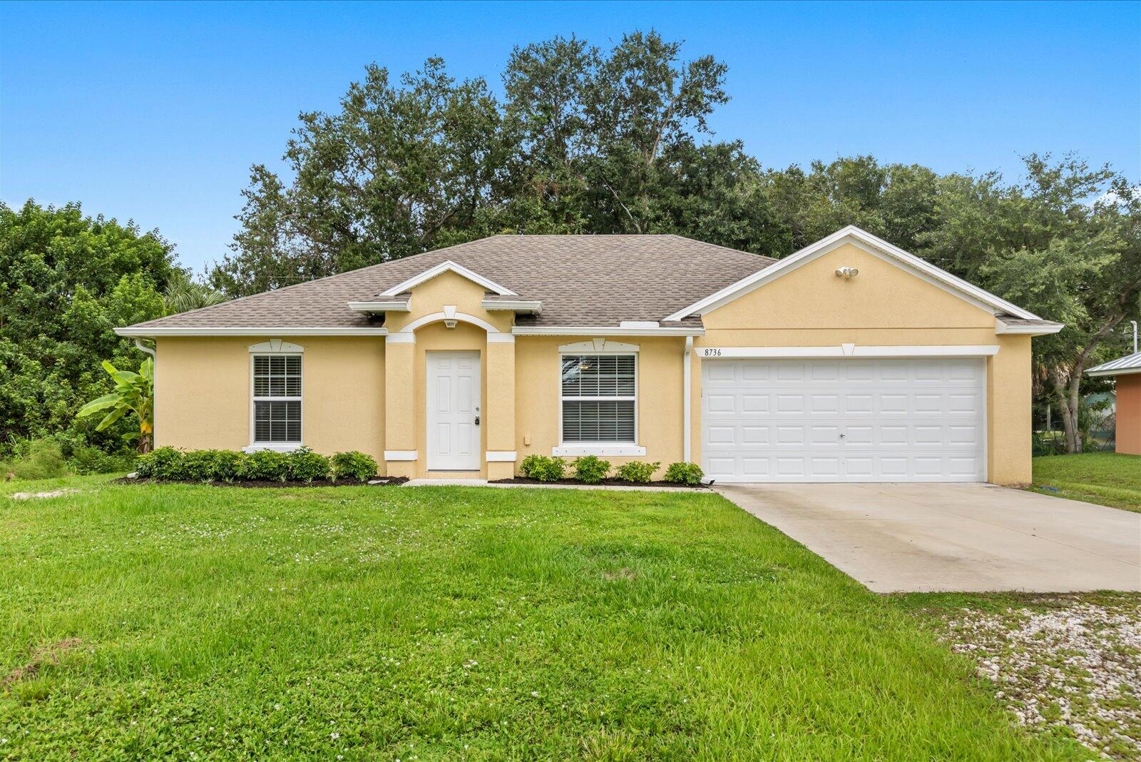 8736 98th Court Property Photo 3