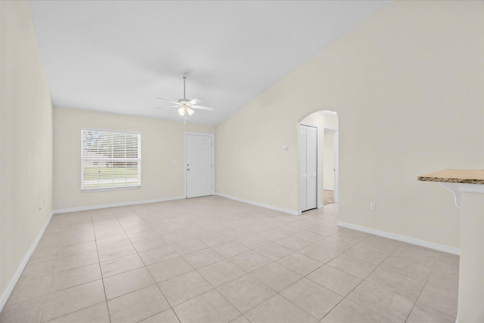 8736 98th Court Property Photo 6