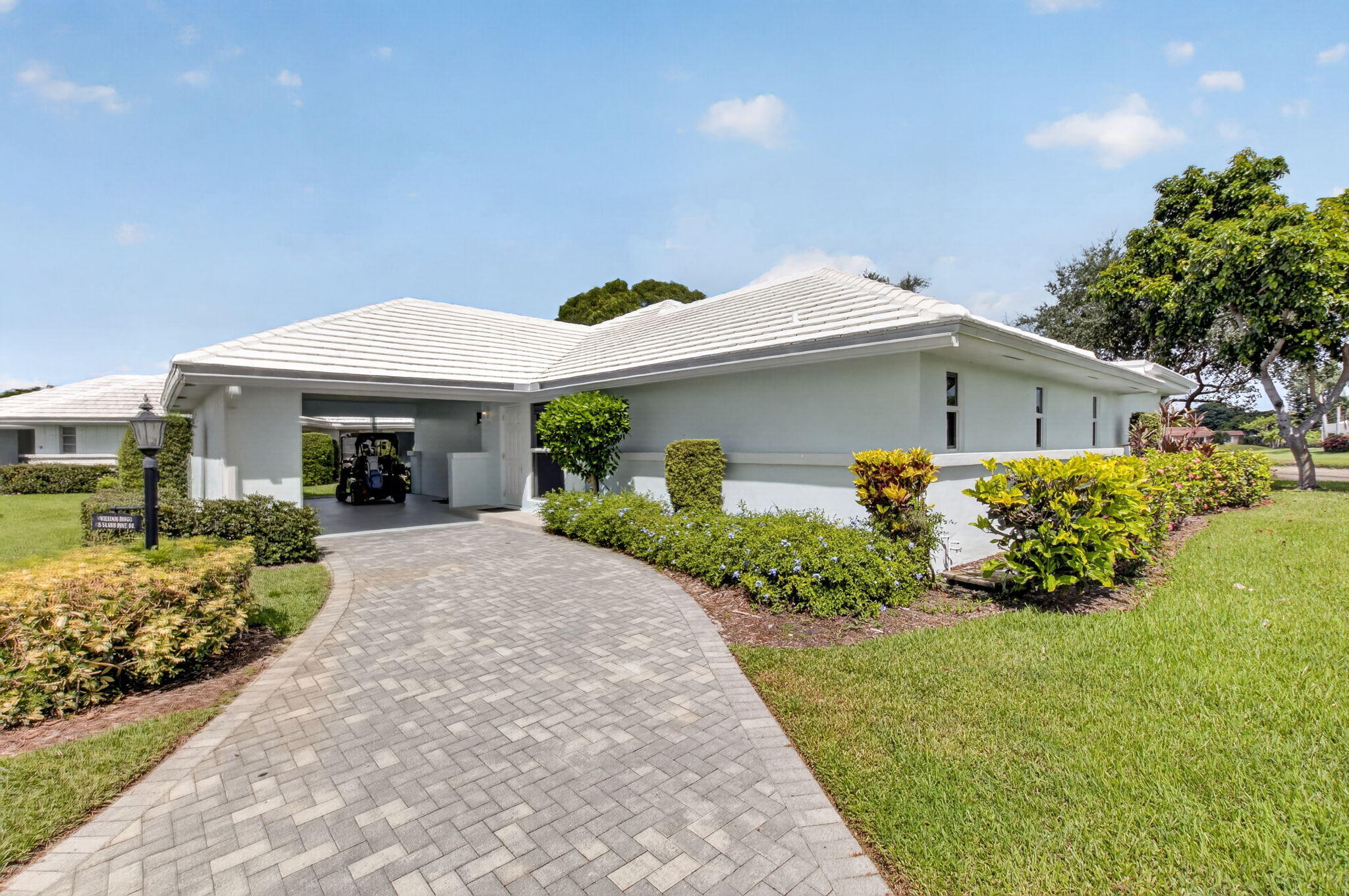 8 SLASH PINE Drive