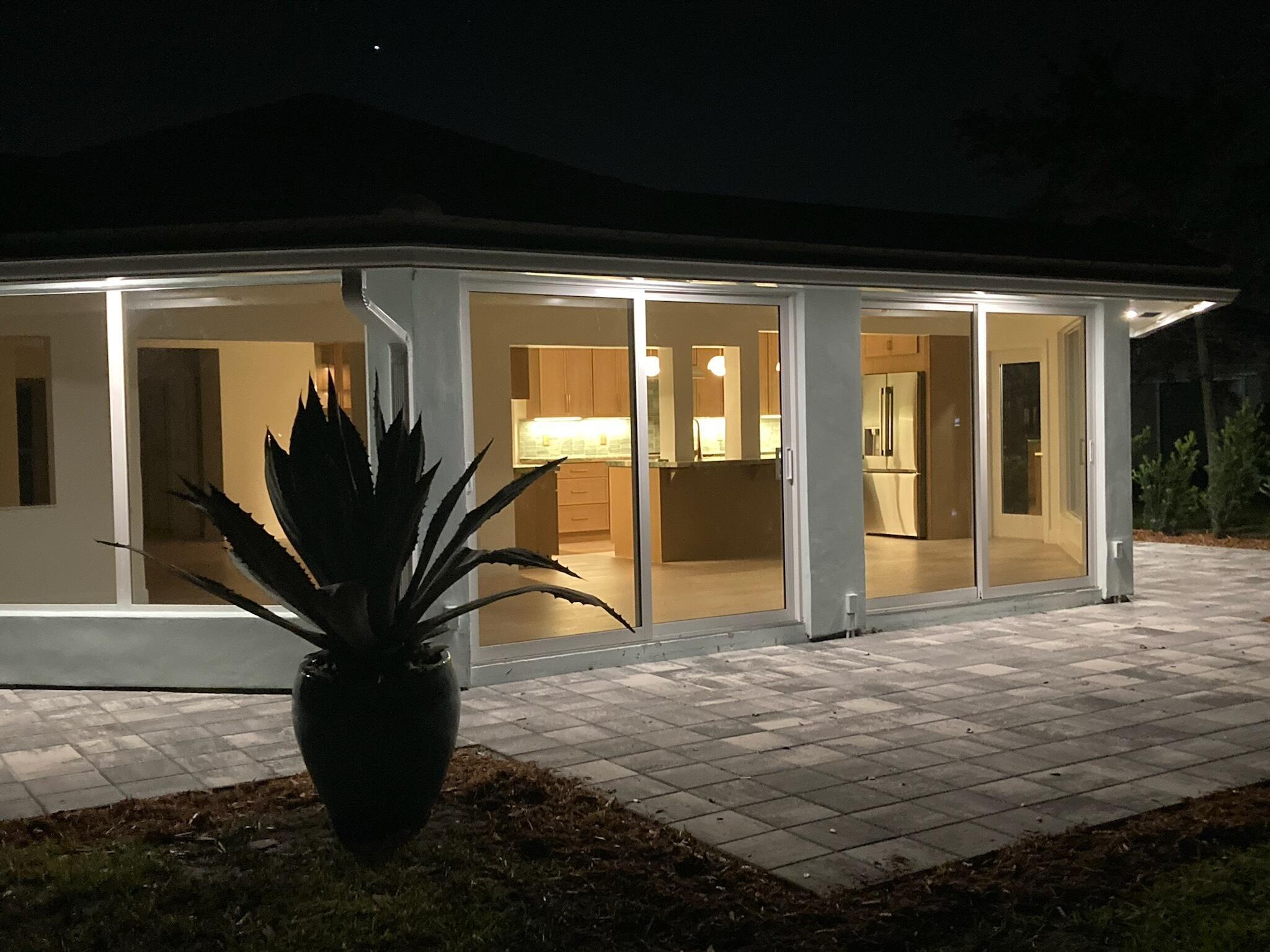 8 Slash Pine Drive Property Photo 3
