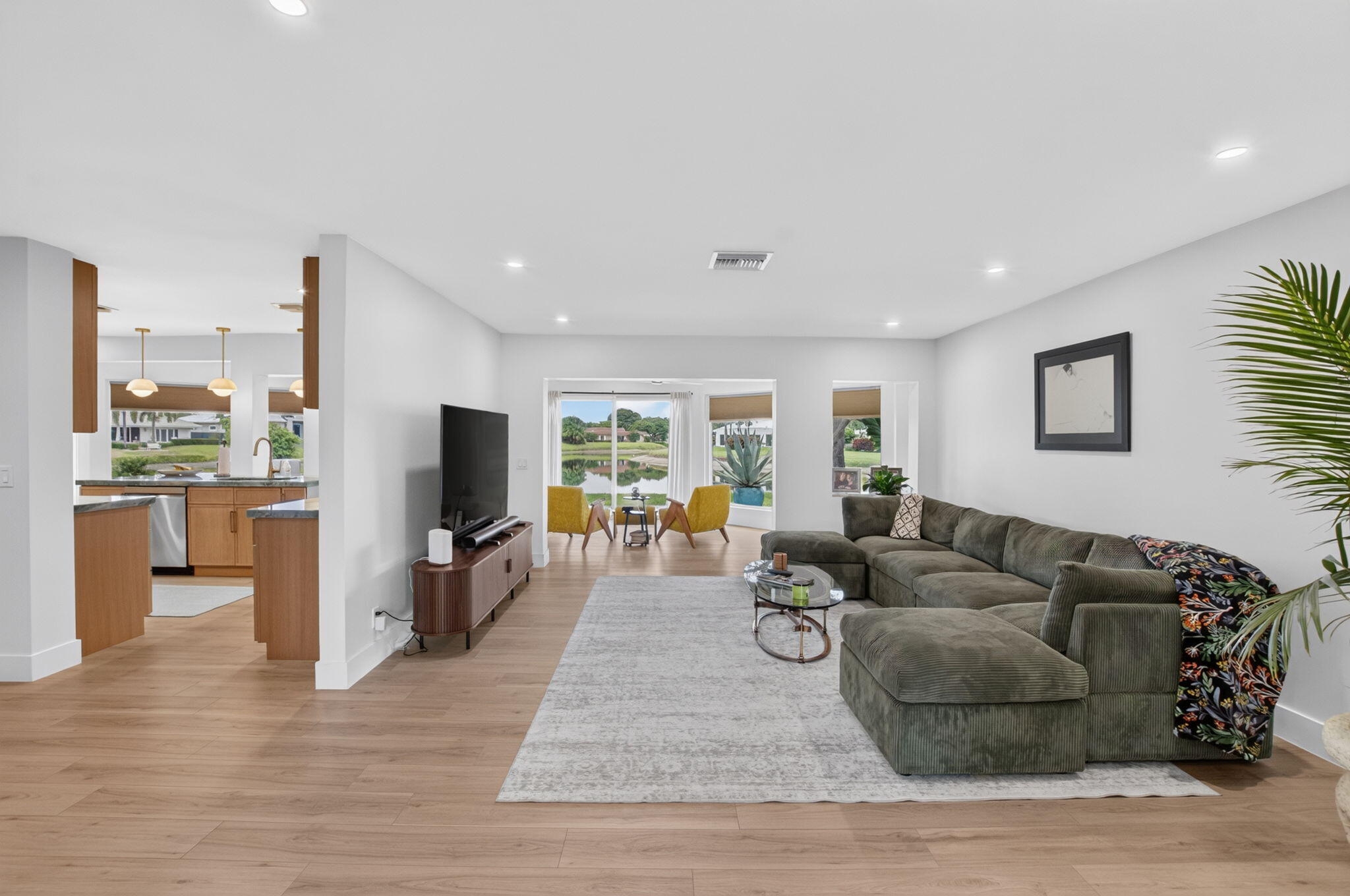 8 Slash Pine Drive Property Photo 7