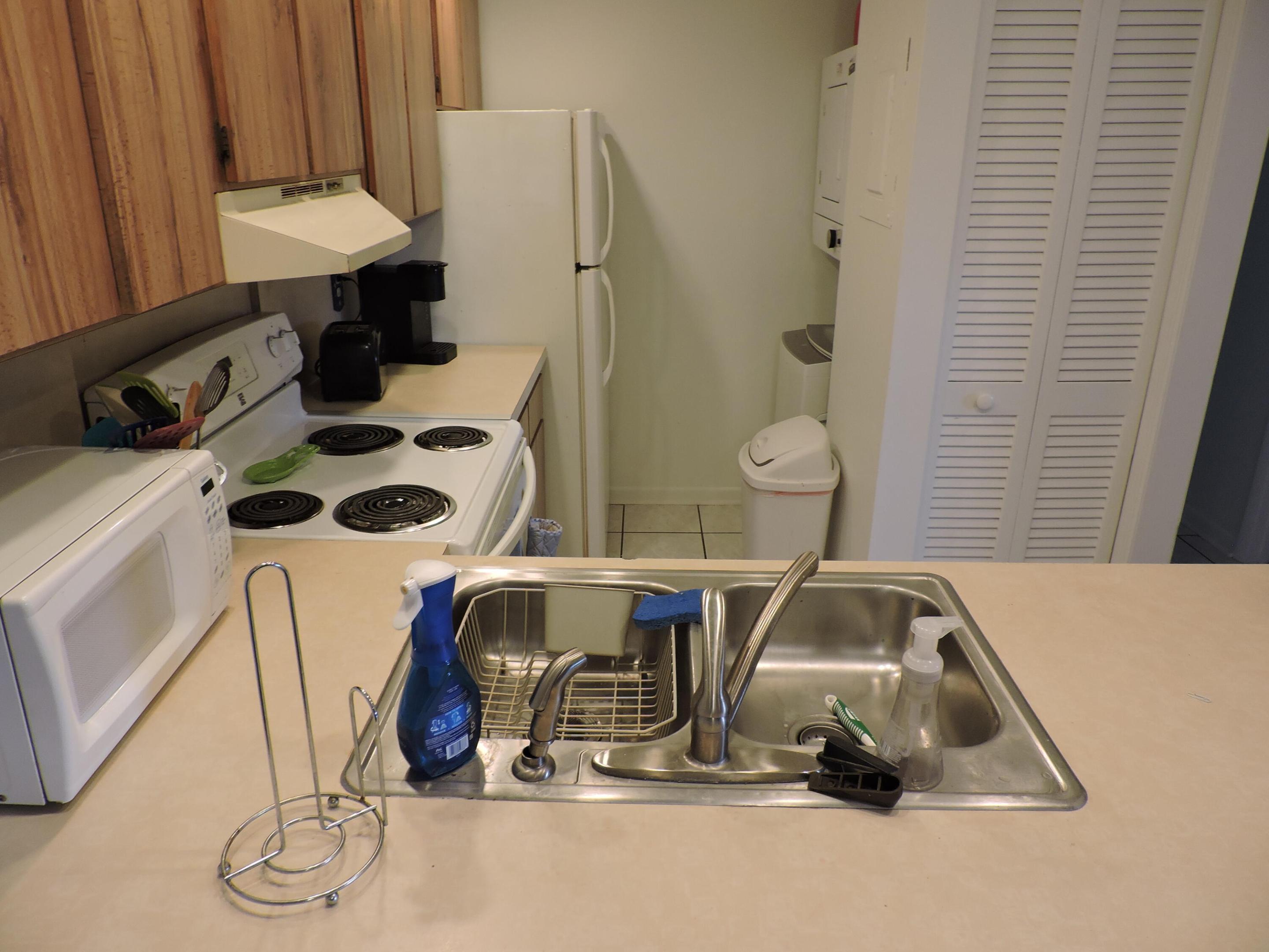 3402 Gardens East Drive 7a Property Photo 6
