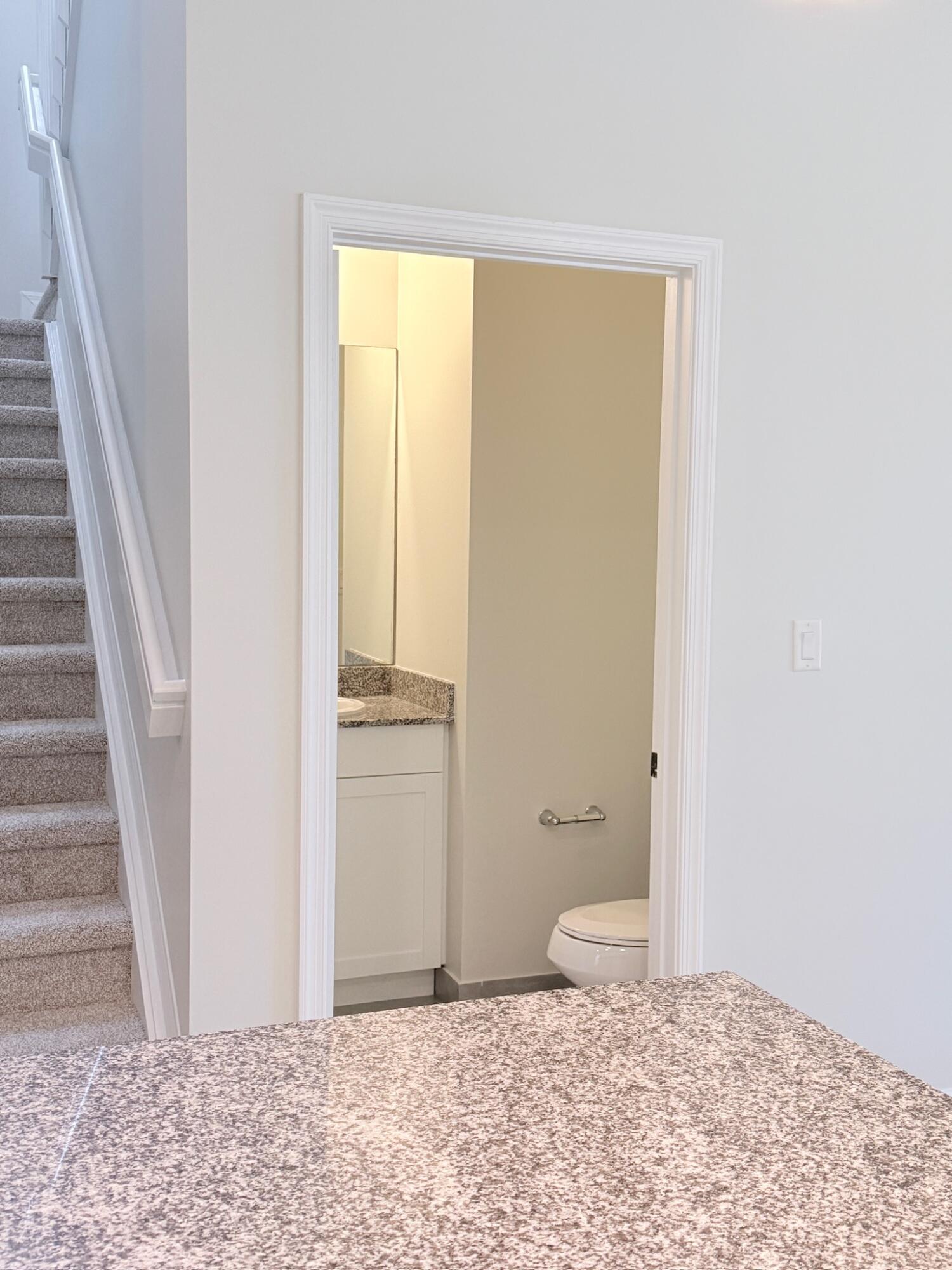 5489 Soria Avenue Property Photo 8