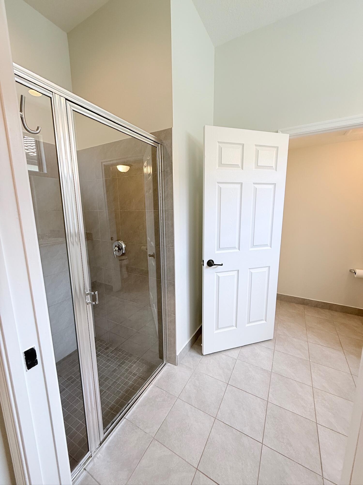 5489 Soria Avenue Property Photo 15