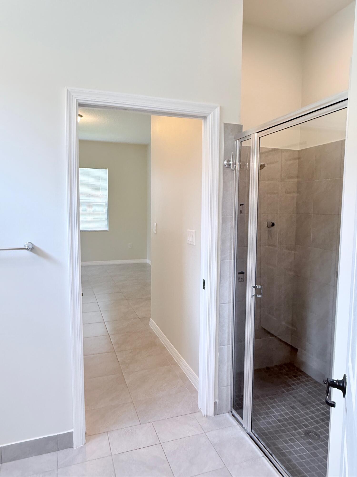 5489 Soria Avenue Property Photo 17