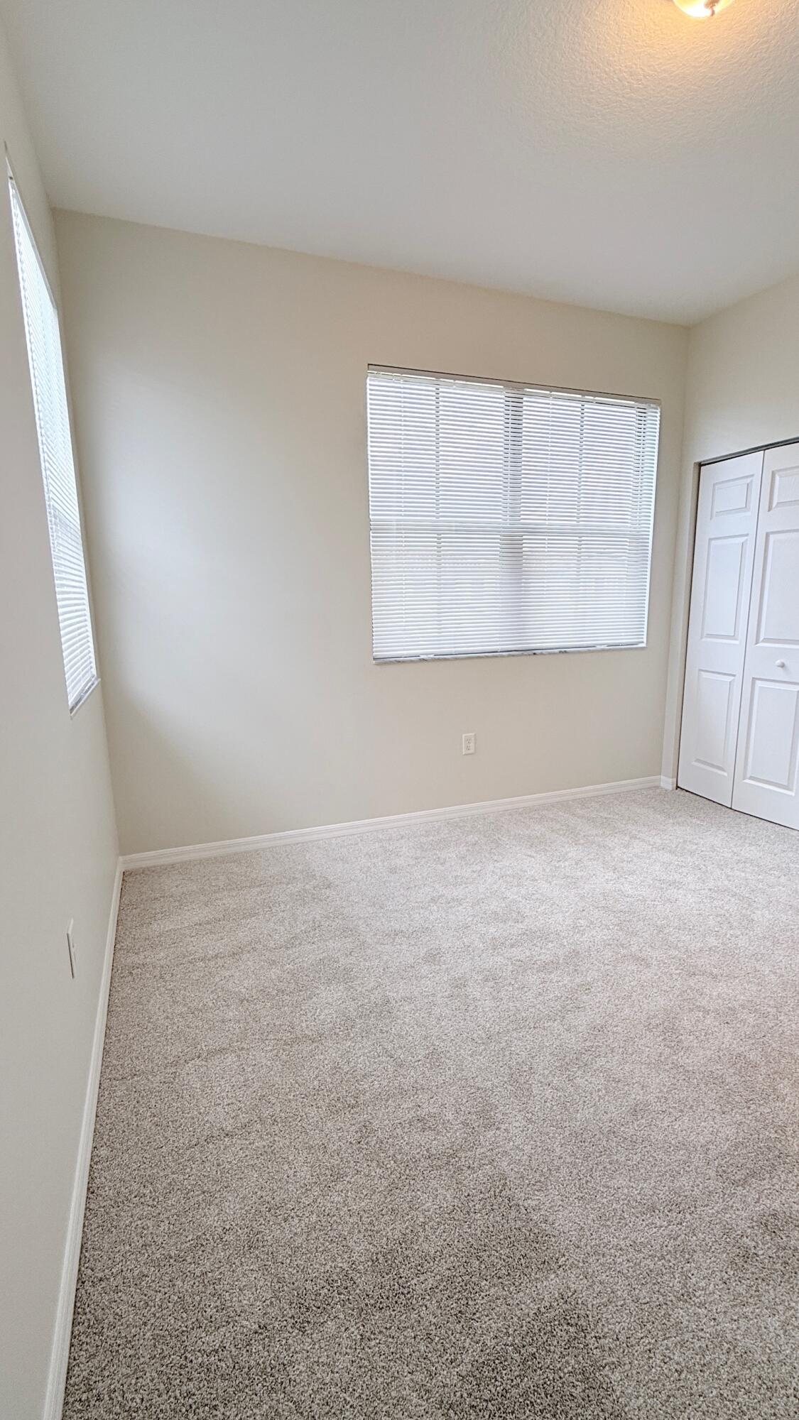 5489 Soria Avenue Property Photo 31