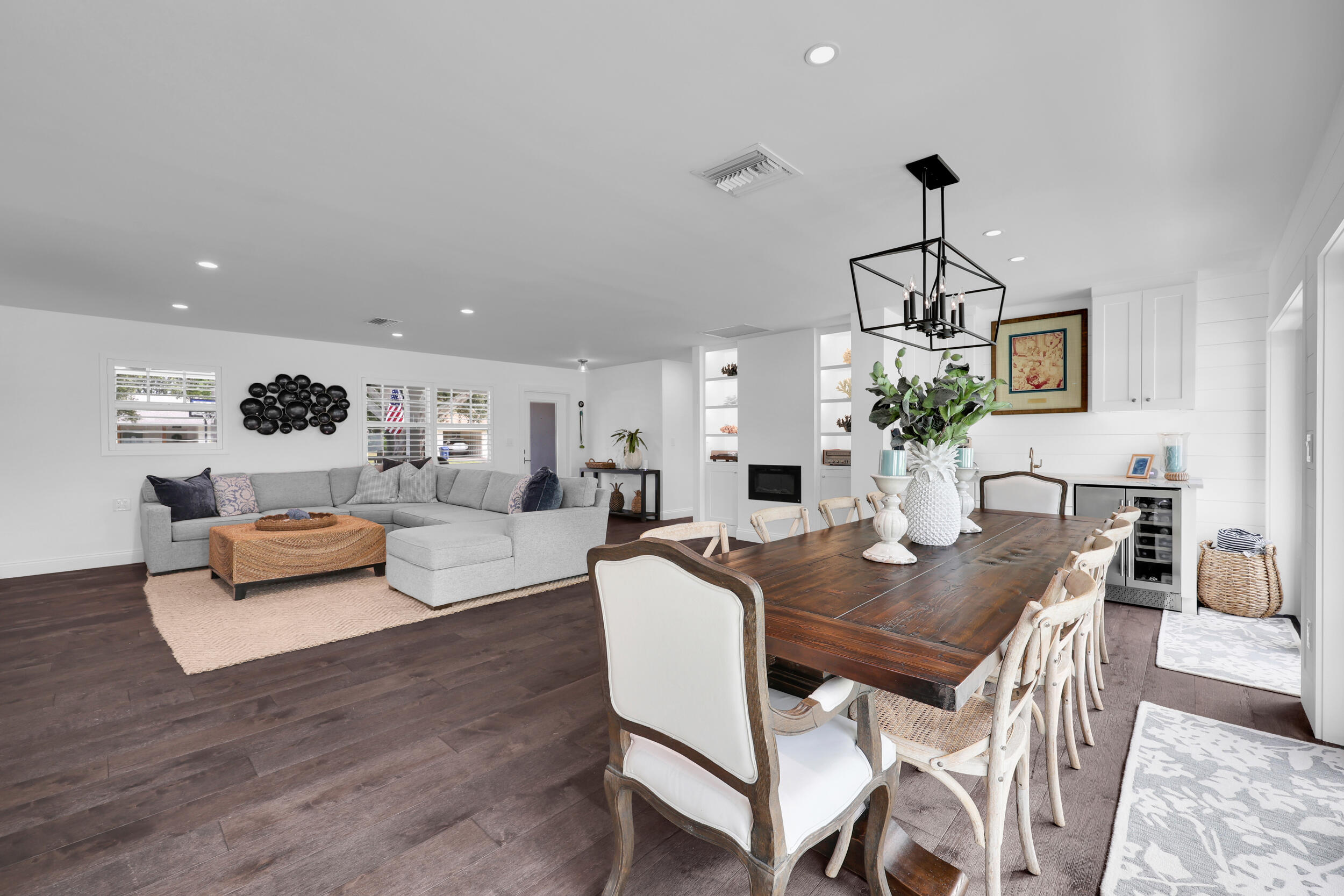 8 Windsor Road W Property Photo 14
