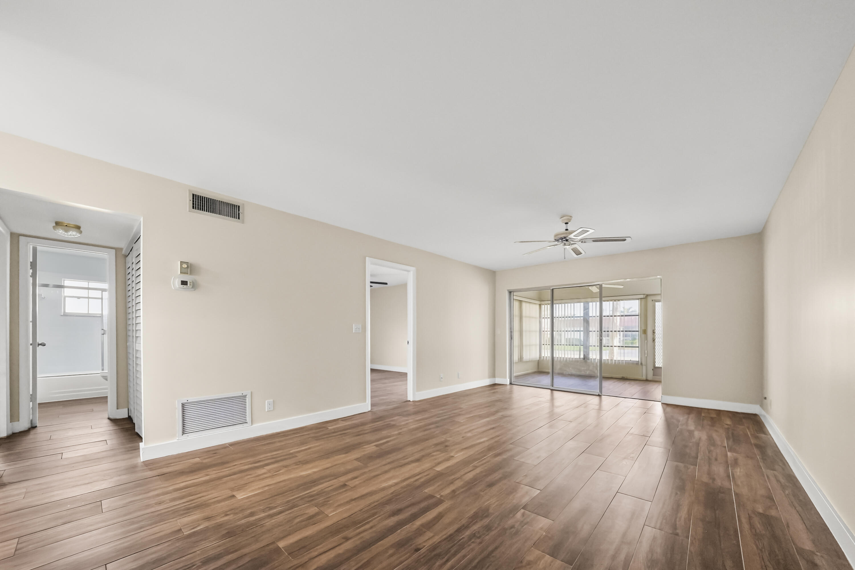 270 Cape Cod Circle B Property Photo 4