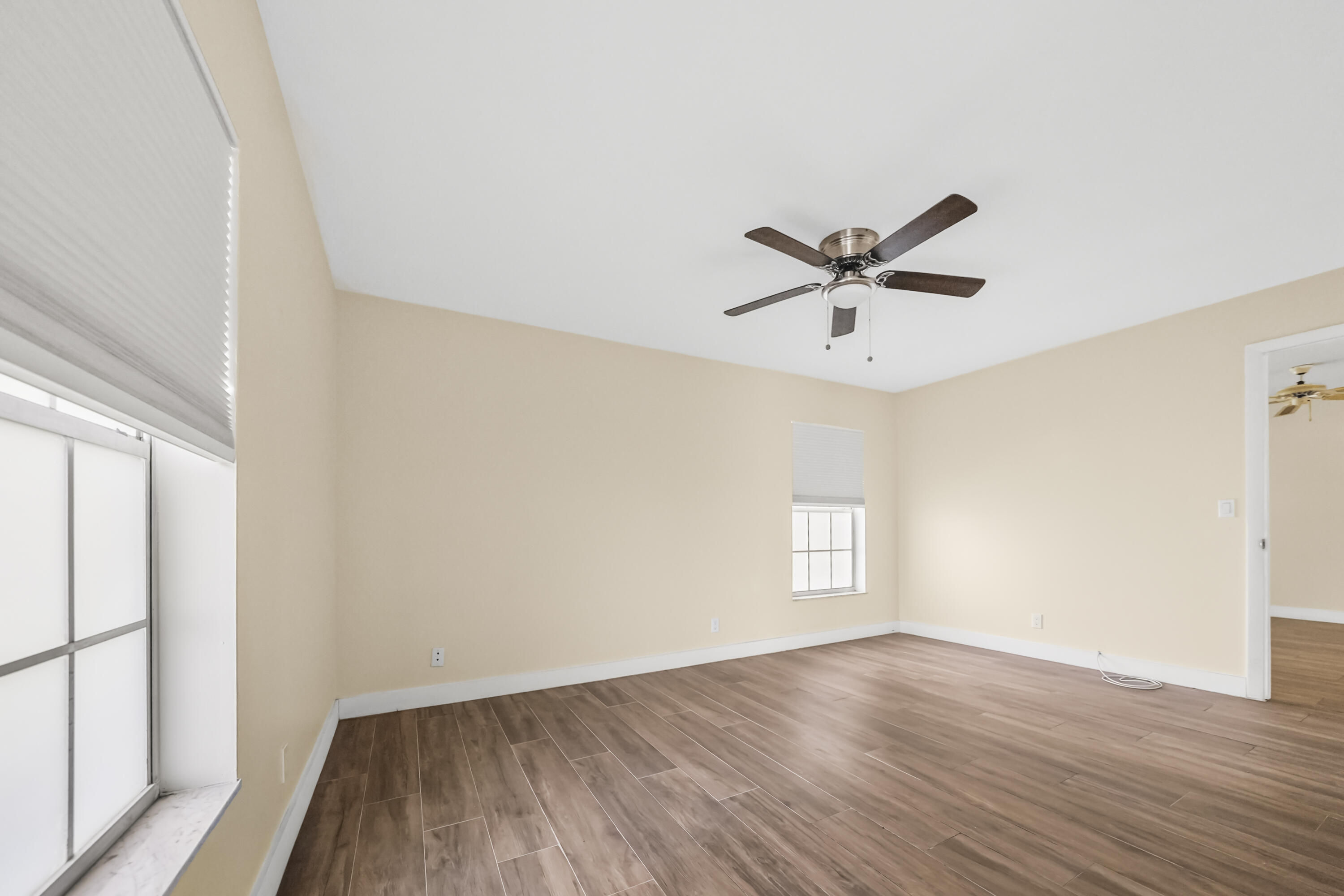 270 Cape Cod Circle B Property Photo 9
