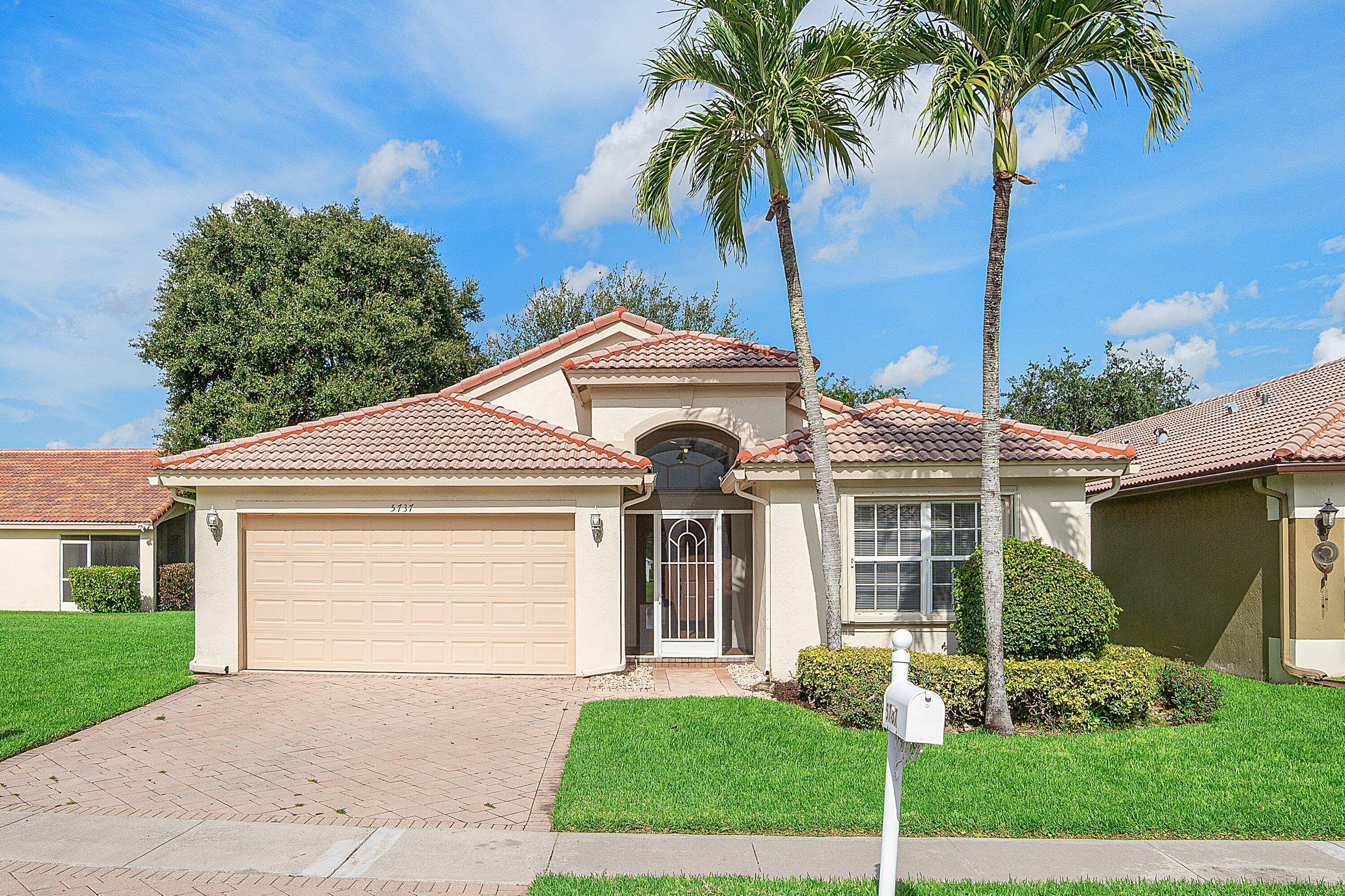 5737 Royal Club Drive Property Photo 1